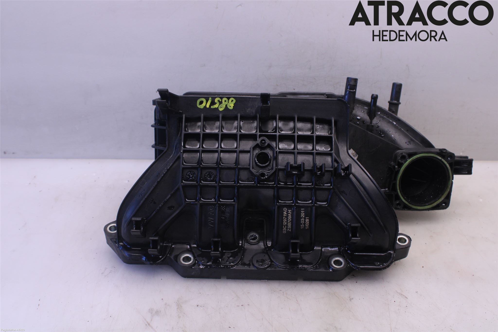 Skoda SUPERB 09-15 Grenrör Insug