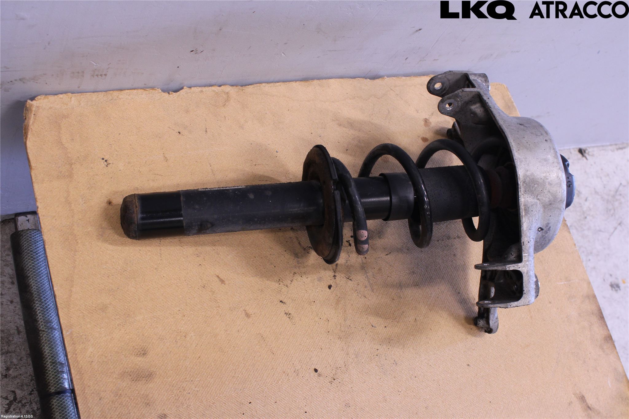 Audi A4/S4 08-11 Fjäderben Fram Vänster