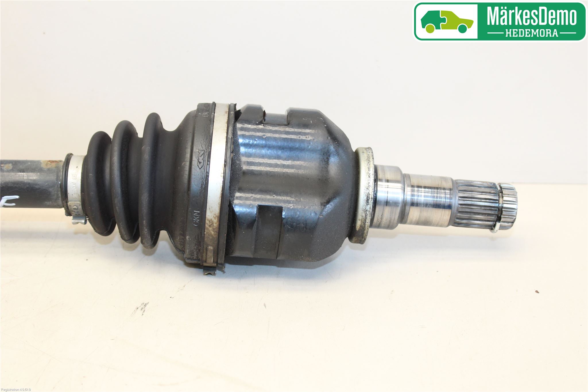 Toyota AURIS 10-12 Drivaxel Fram Vänster