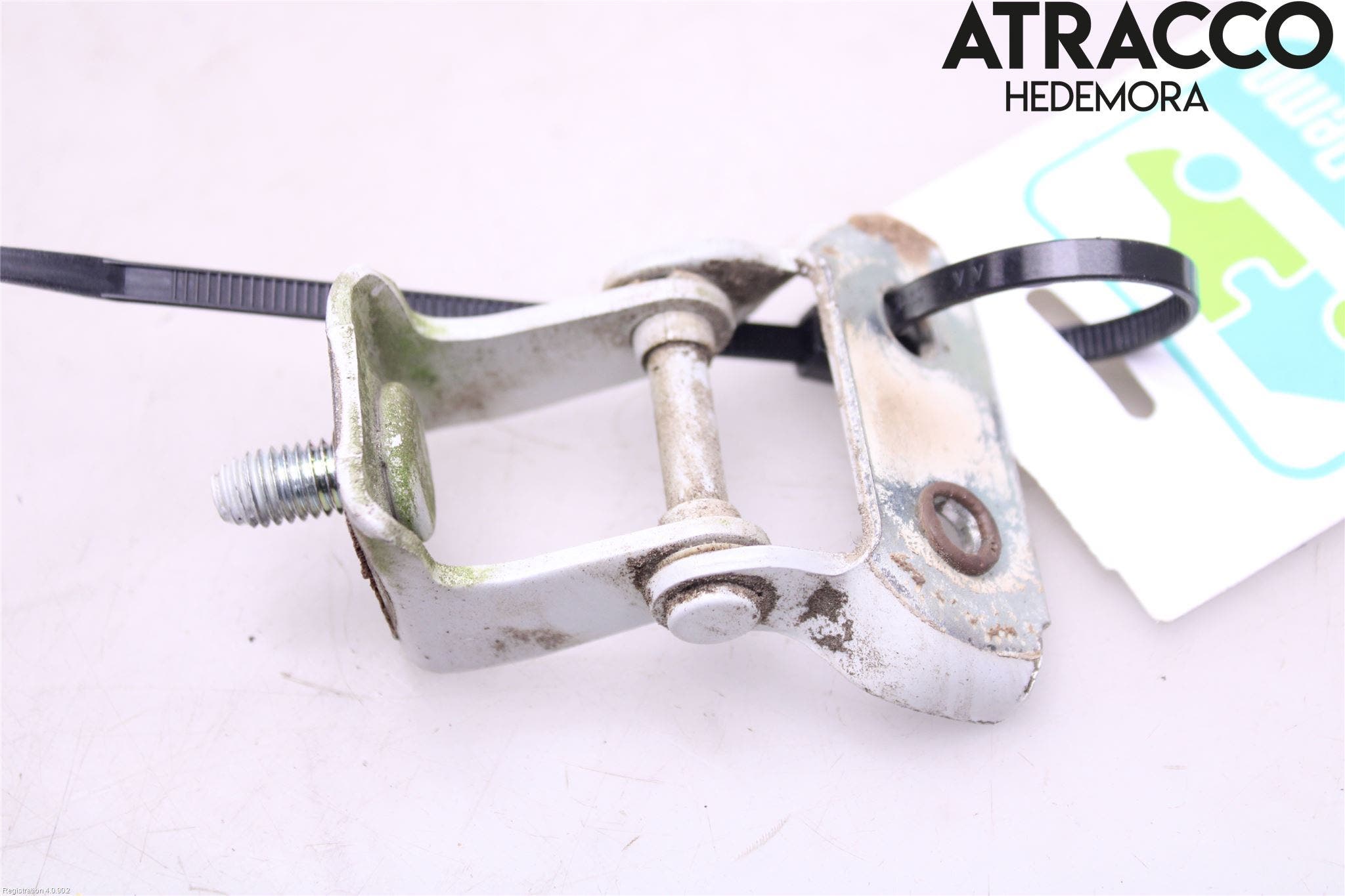 Suzuki SWIFT 17-24 Bakluckegångjärn Hö