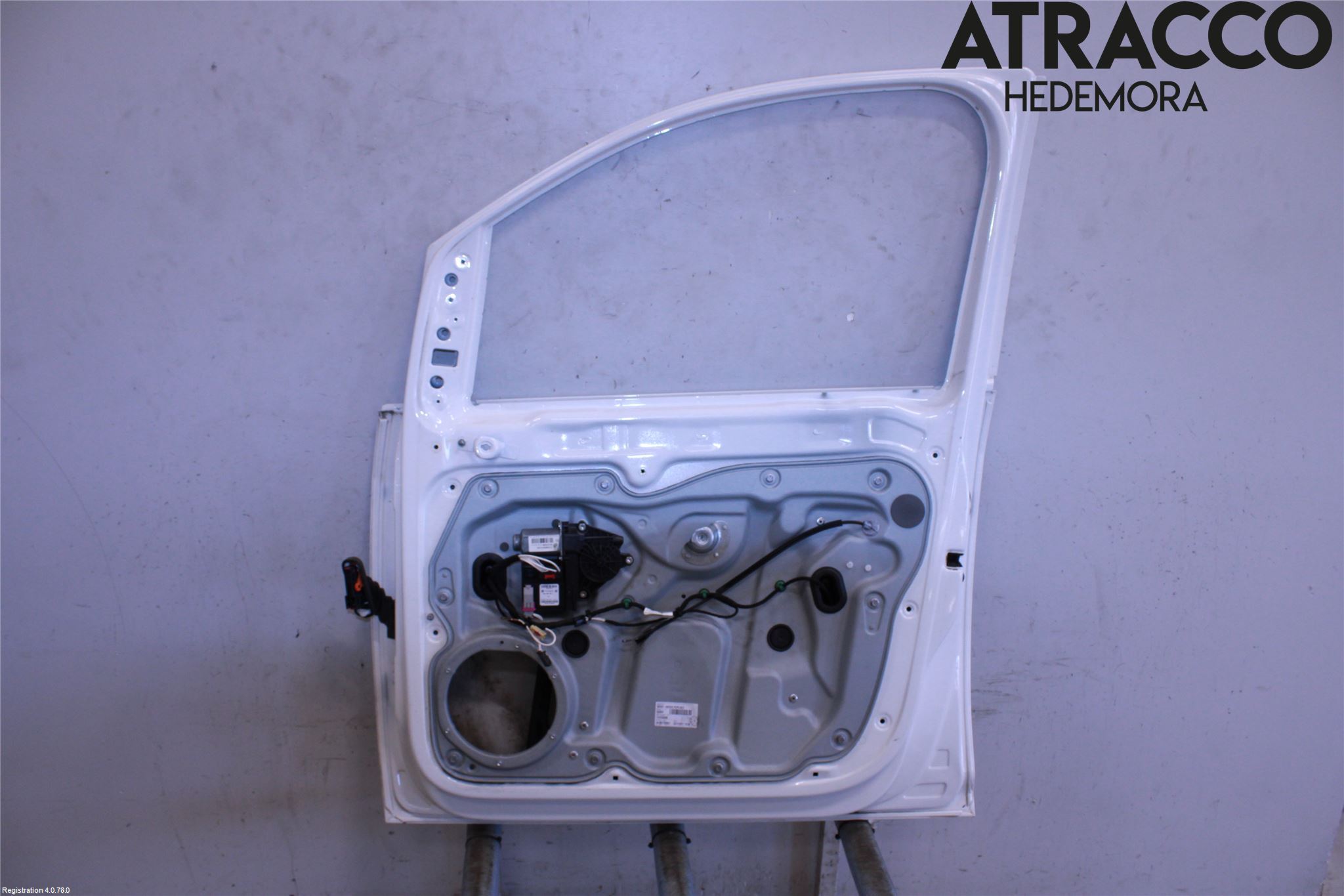 Volkswagen VW CADDY 11-15 Dörr Fram Höger