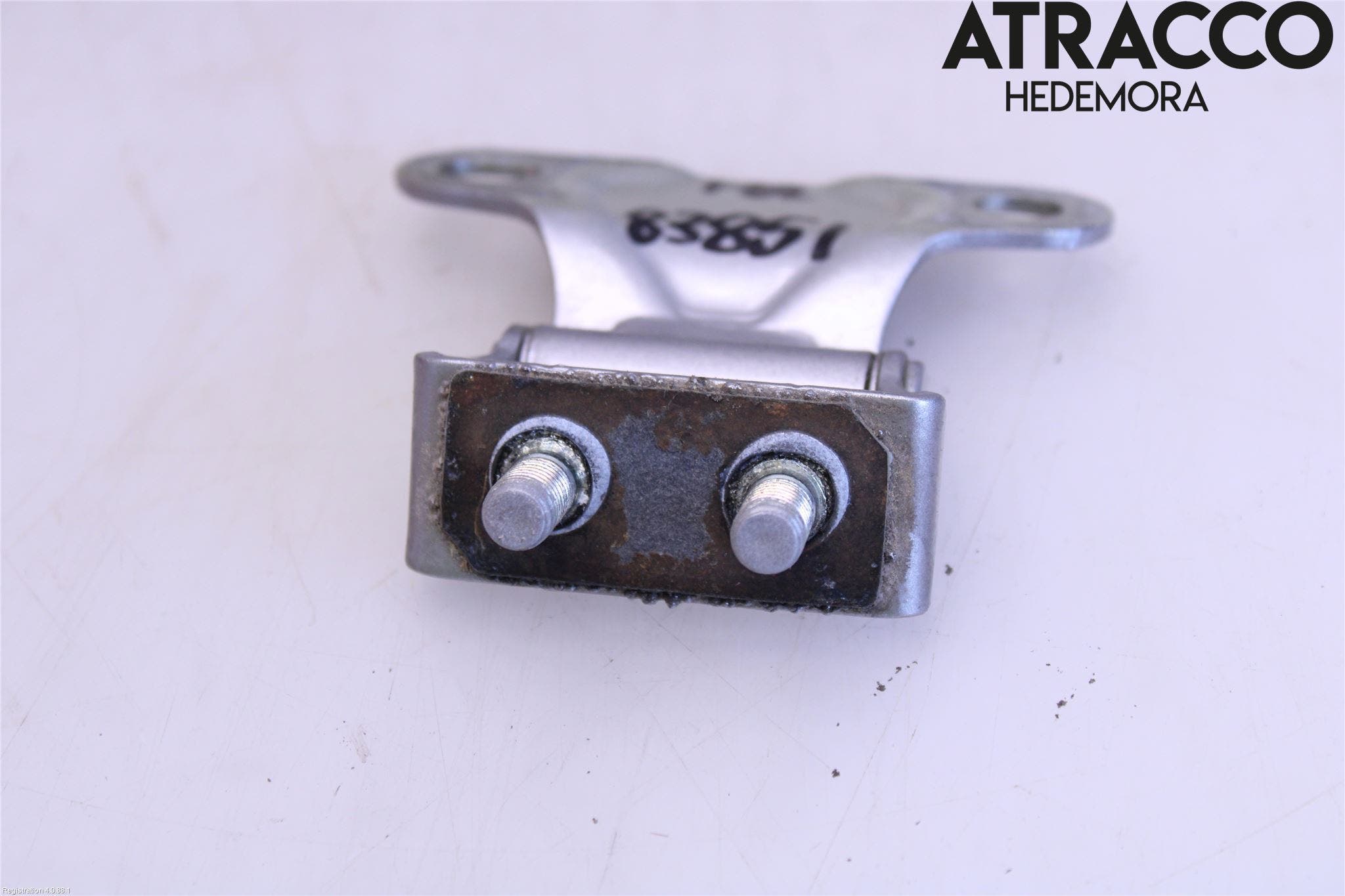 Toyota C-HR 16-23 Bakluckegångjärn Hö