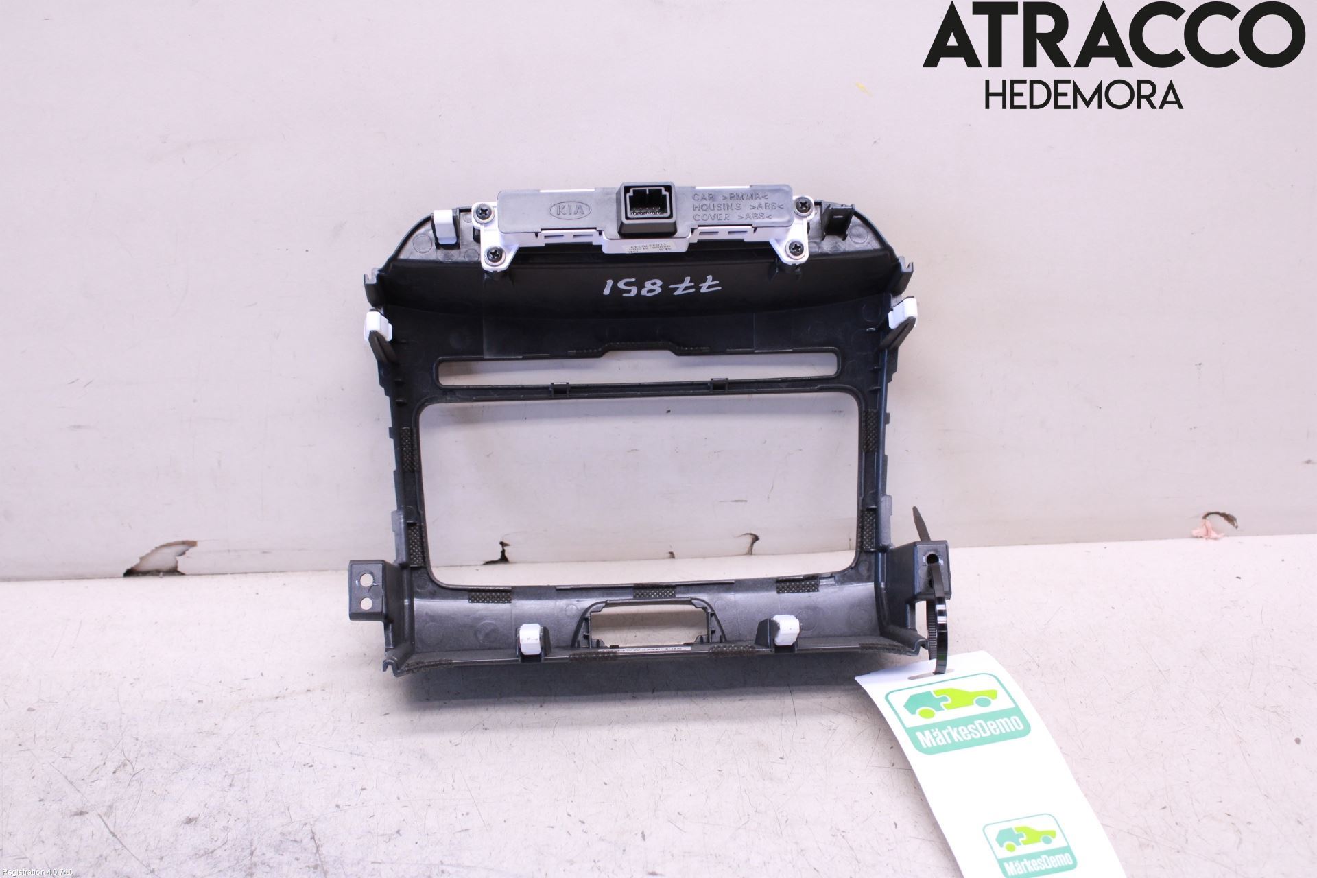 Kia SPORTAGE (SL) 11-15 Instrument-Radio Sarg