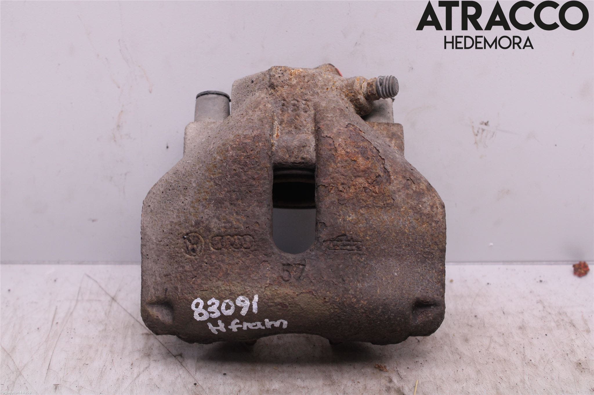 Audi A4/S4 01-05 Bromsok Fram Höger