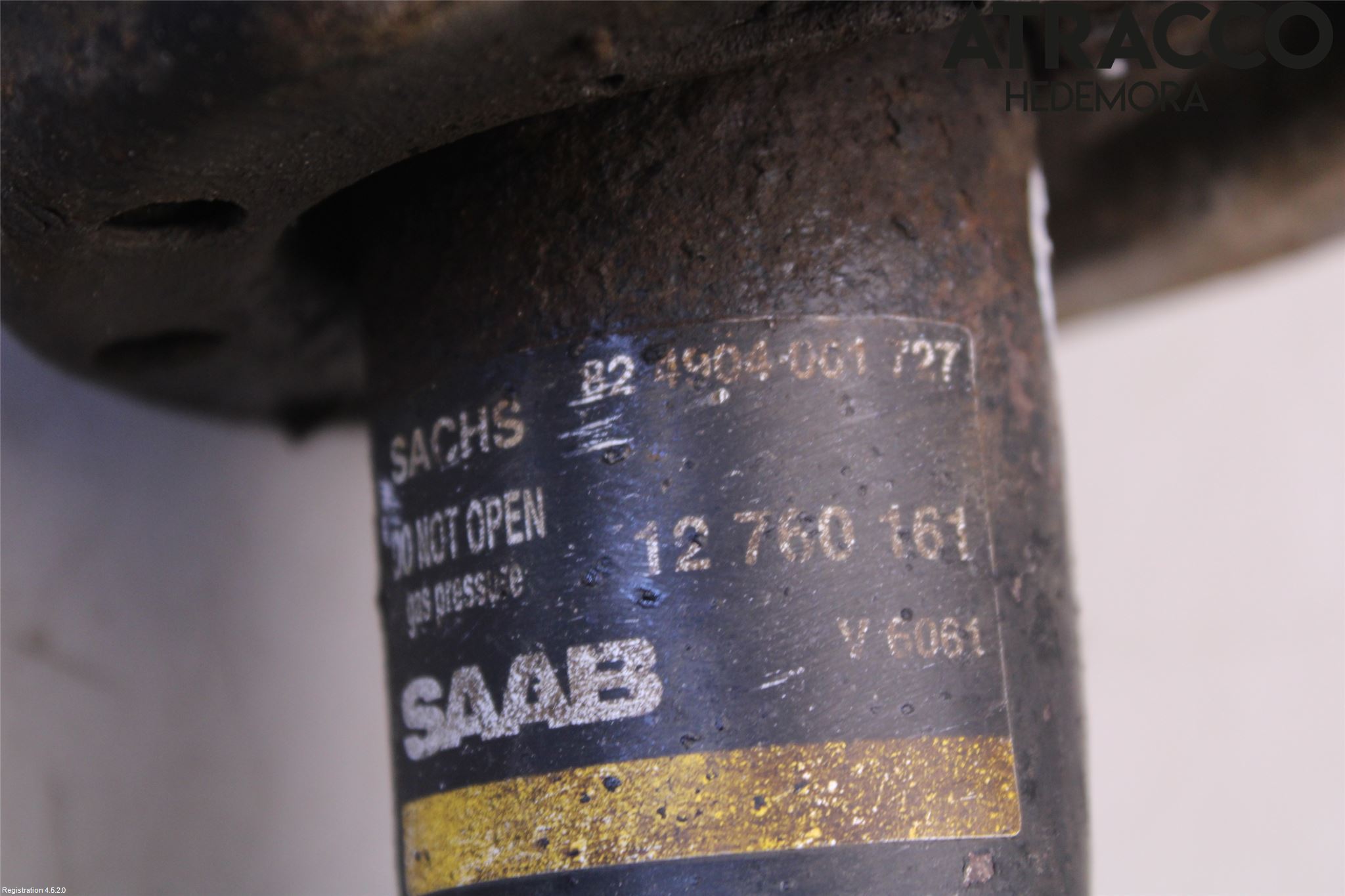 Saab 9-5     06-10 Fjäderben Fram Höger