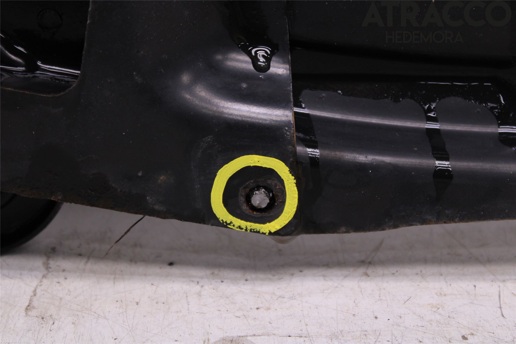 Suzuki SWIFT 11-16 Frontplåt Undre