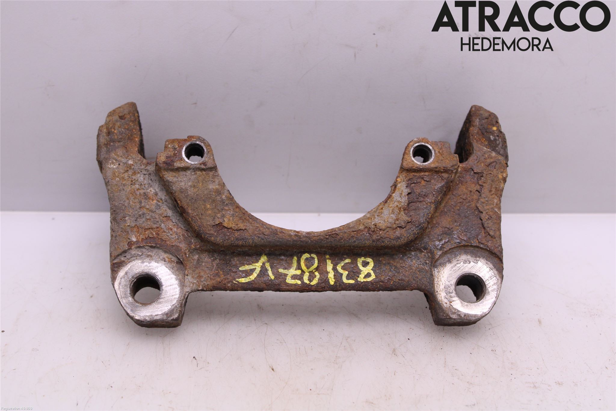 Audi A4/S4 05-07 Bromsokshållare