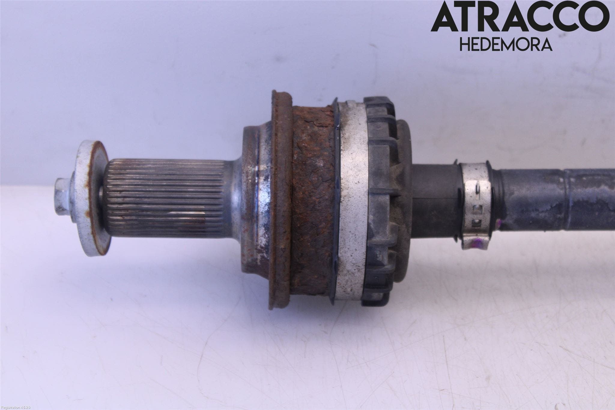 Volvo XC60 18- Drivaxel Bak Höger