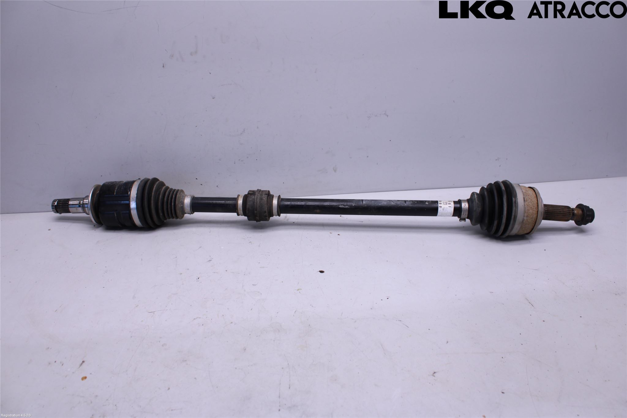 Toyota YARIS CROSS XP21 21- Drivaxel Fram Höger