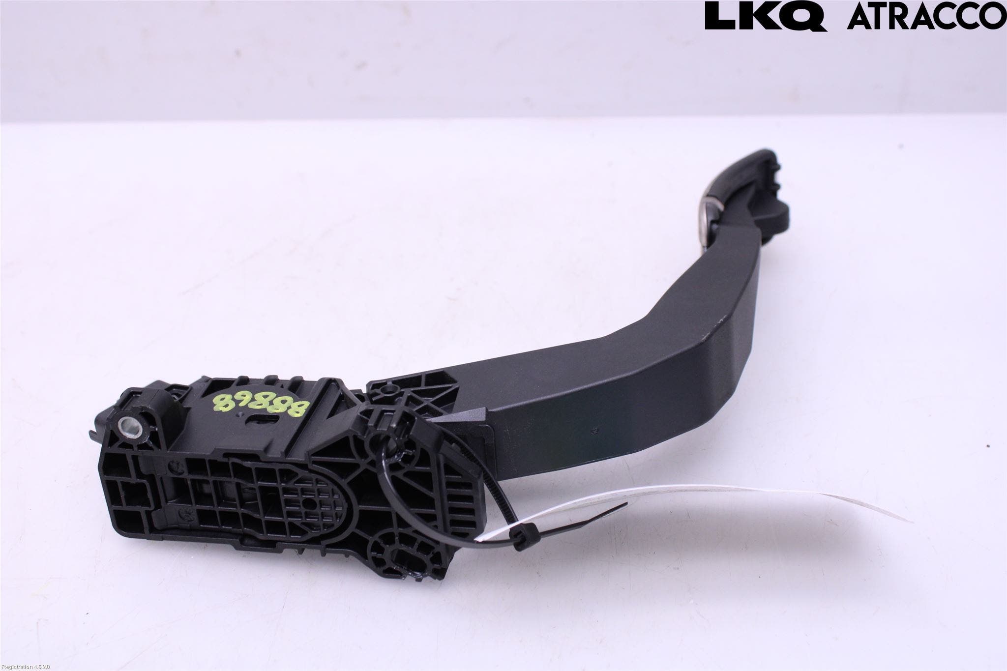 Peugeot 2008/E-2008 20- Gaspedal