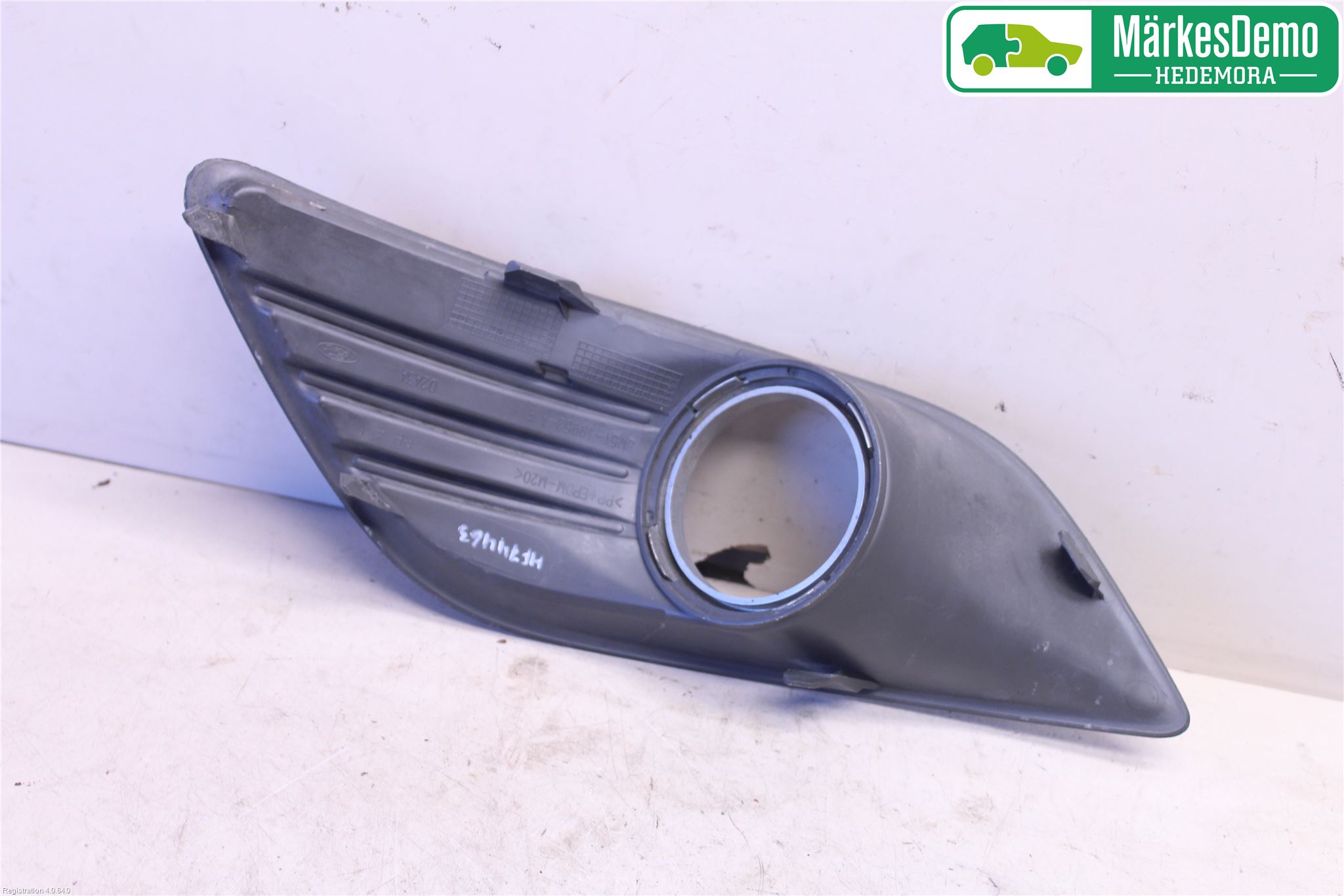 Ford FOCUS 08-11 Dimljussarg Fram