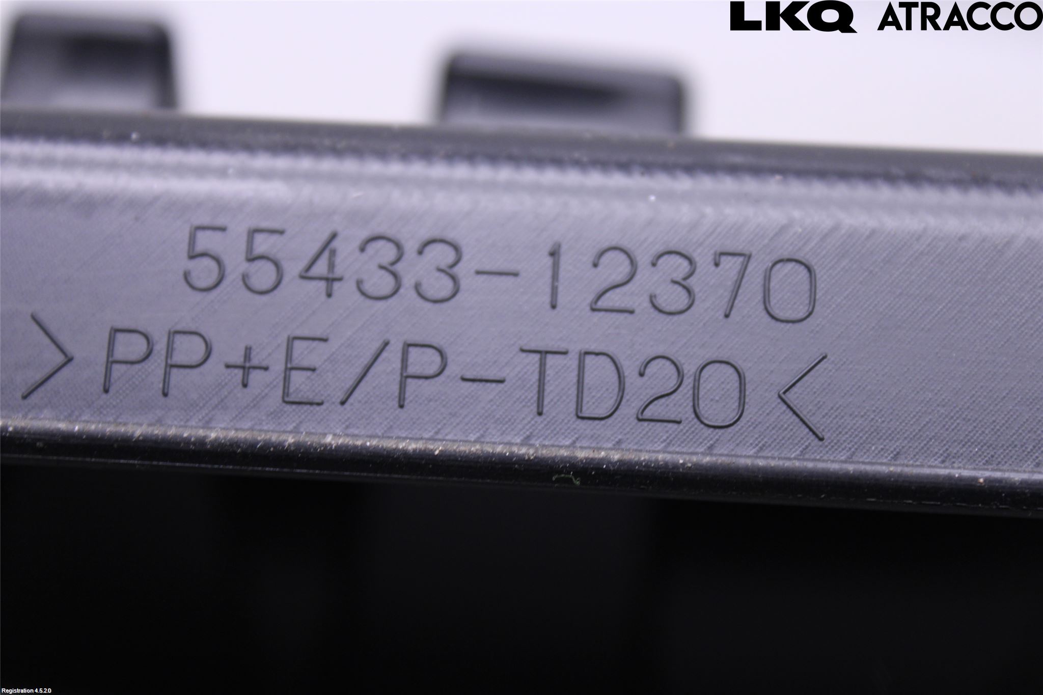 Toyota COROLLA CROSS XG10 22- Handskfack Insats