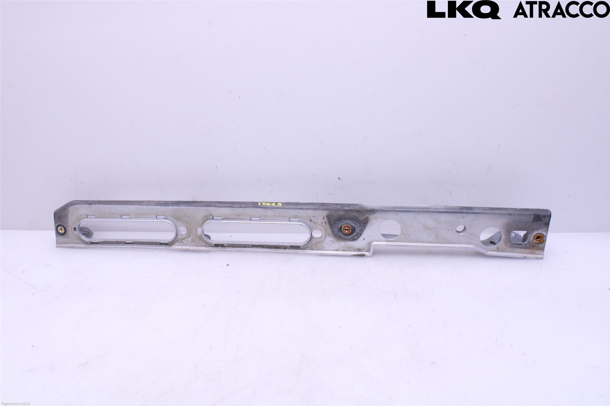 Landrover RANGE ROVER SPORT (L494) 14-22 Skärmfäste Fram Hö