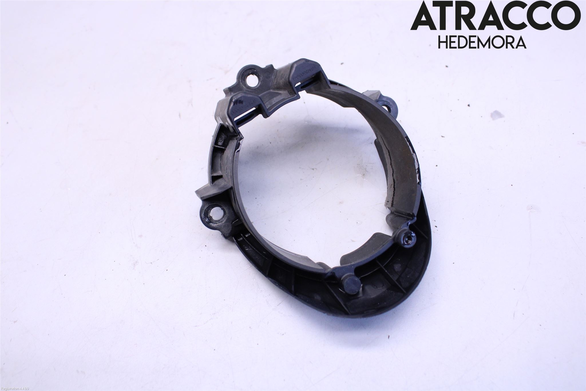 Toyota AVENSIS 09-15 Dimljussarg Fram
