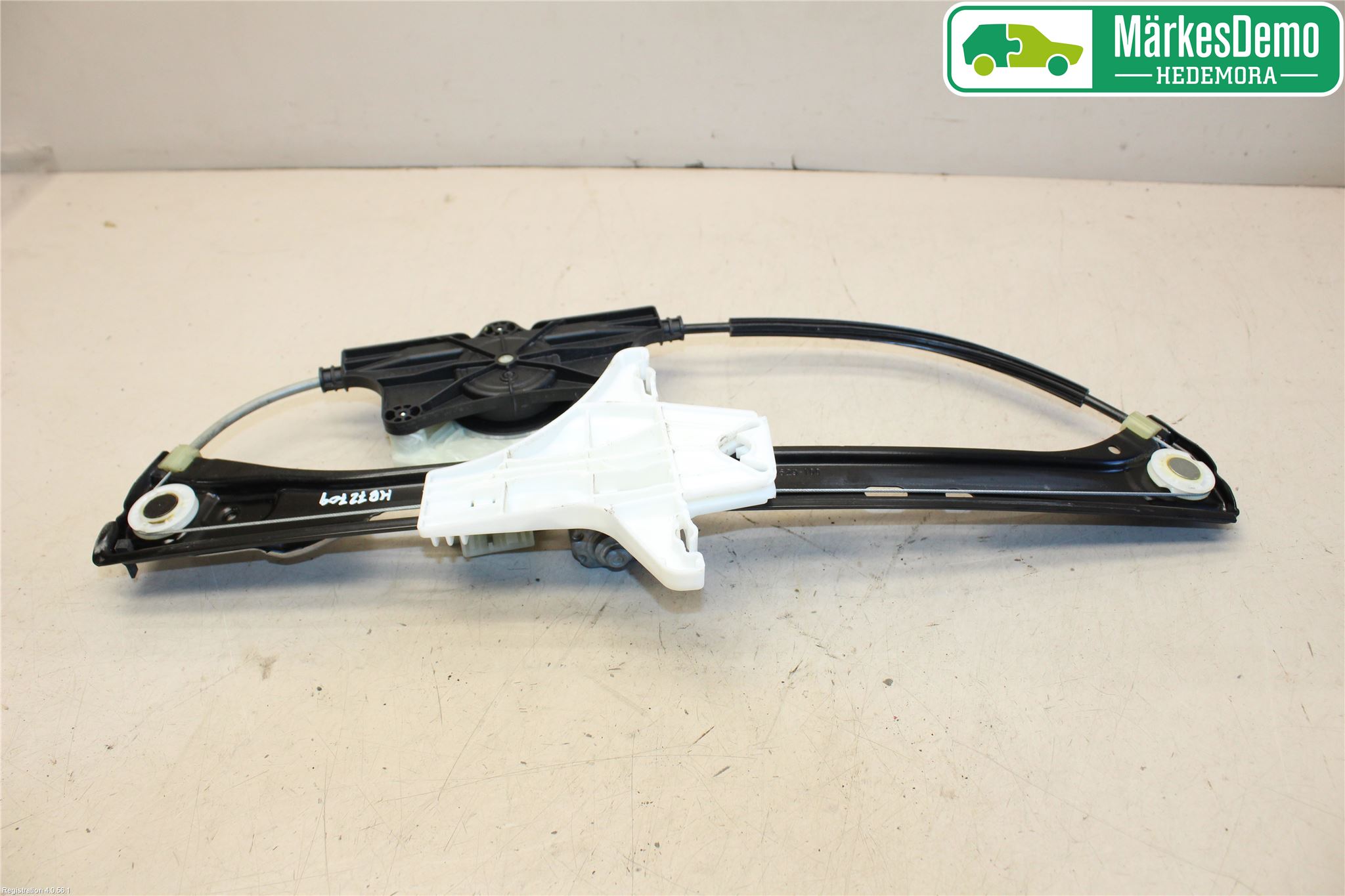 Volkswagen VW PASSAT 15-19 Fönsterhiss El Kompl