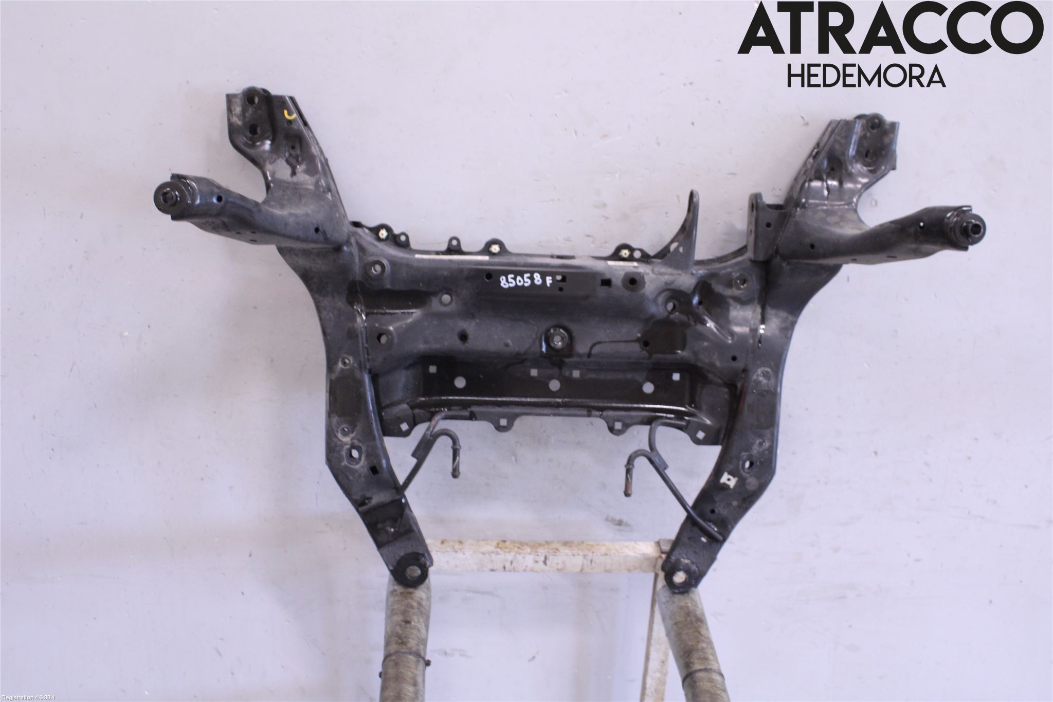 BMW X1 F48 15-22 Framvagnsbalk