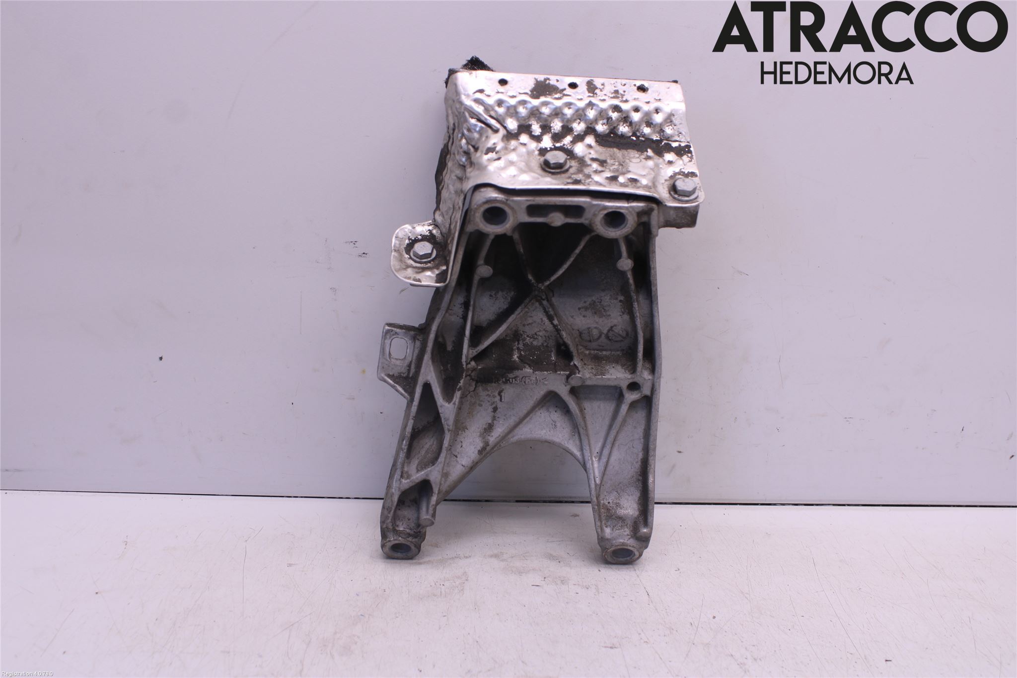 Audi A4/S4 B9 16-19 Motorfäste