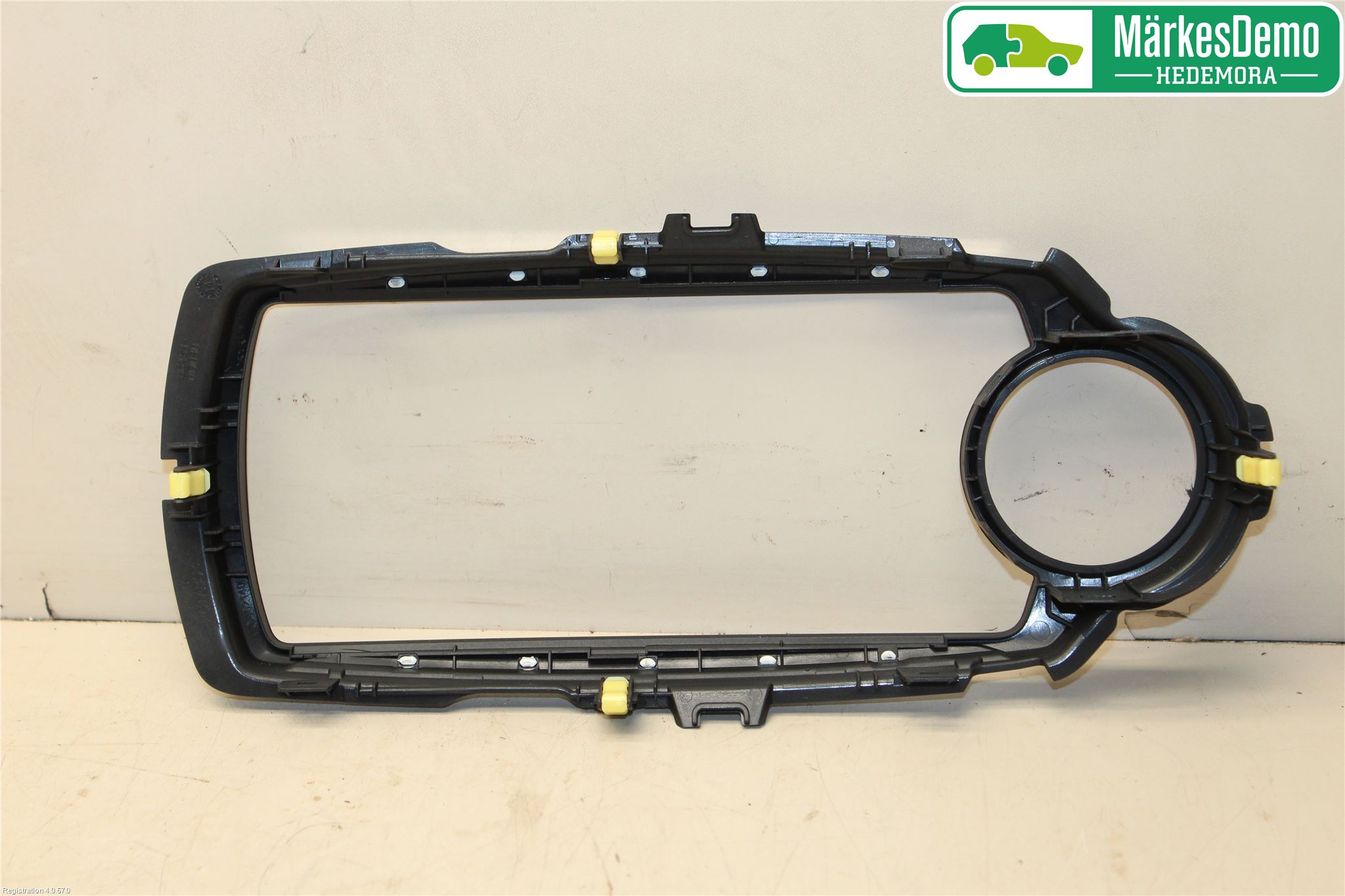Toyota YARIS XP130 15-20 Instrument-Radio Sarg