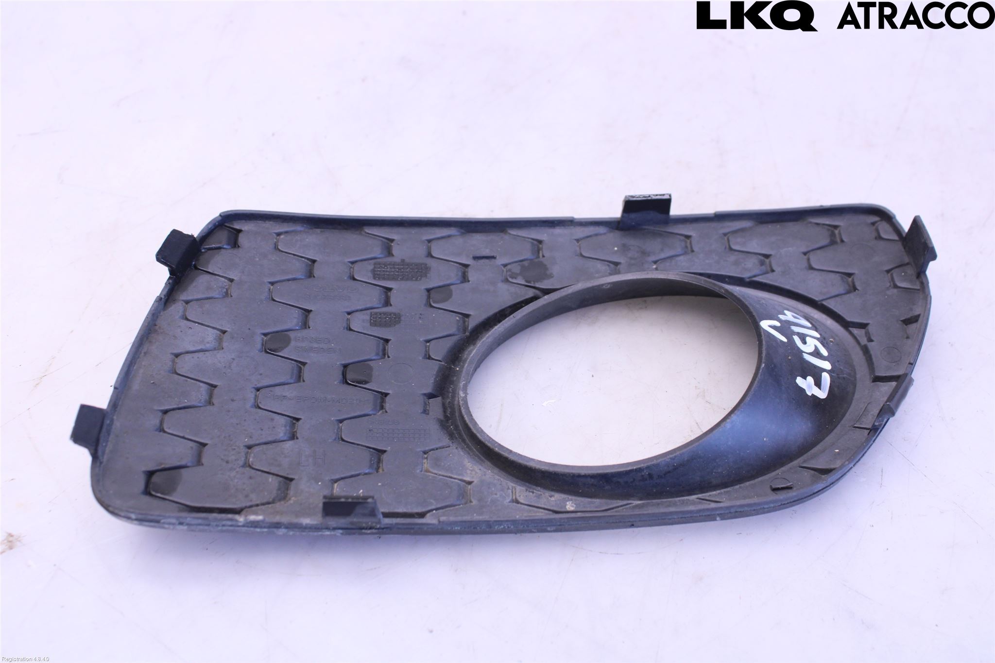 Volvo XC70 08-13 Dimljussarg Fram