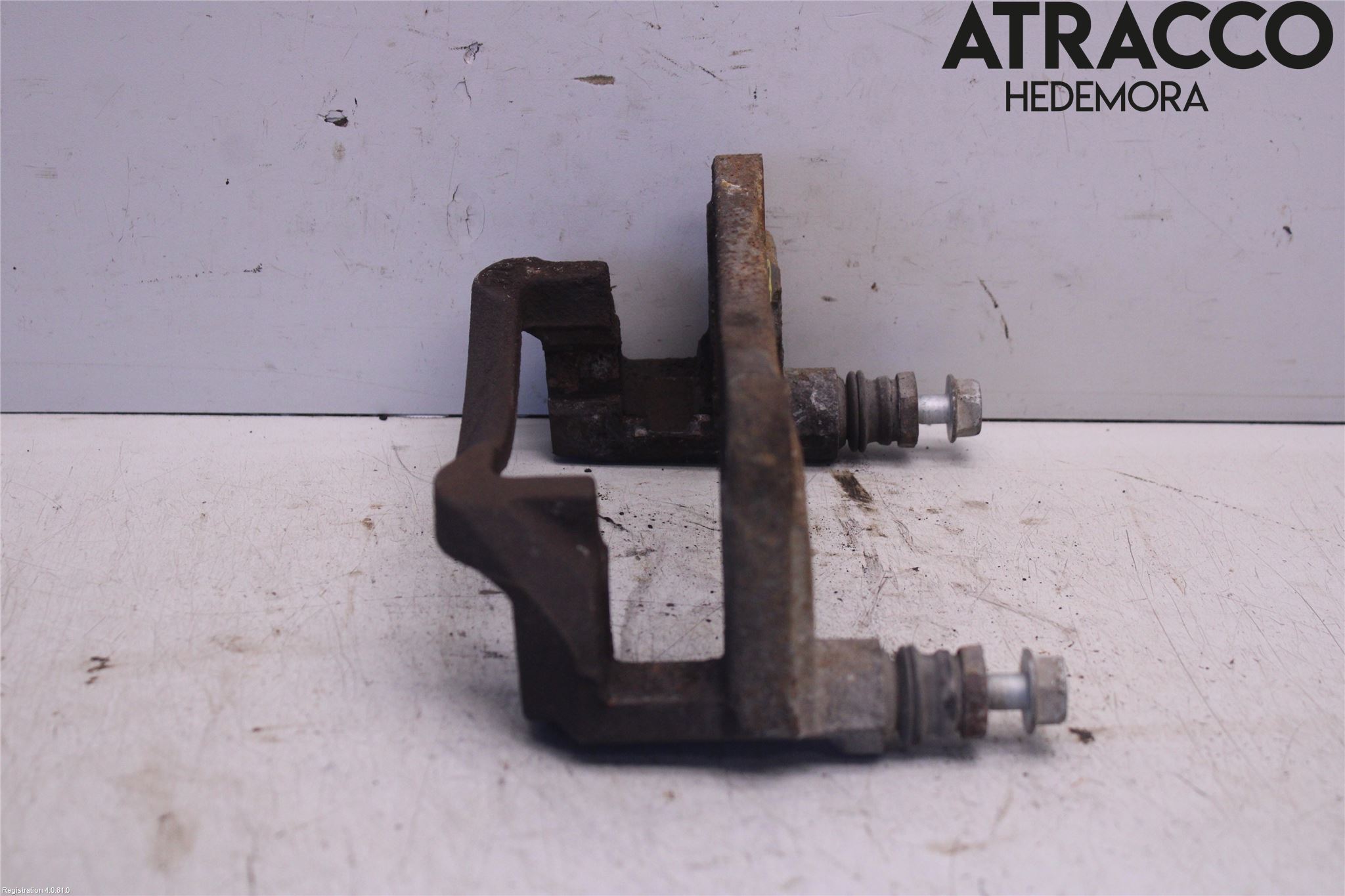 Suzuki SWIFT 17-24 Bromsokshållare