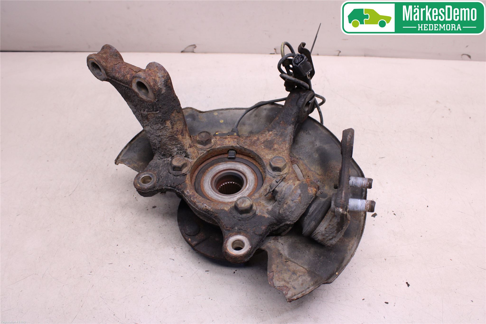 Toyota RAV 4 06-12 Styrspindel Lagerhus Hö