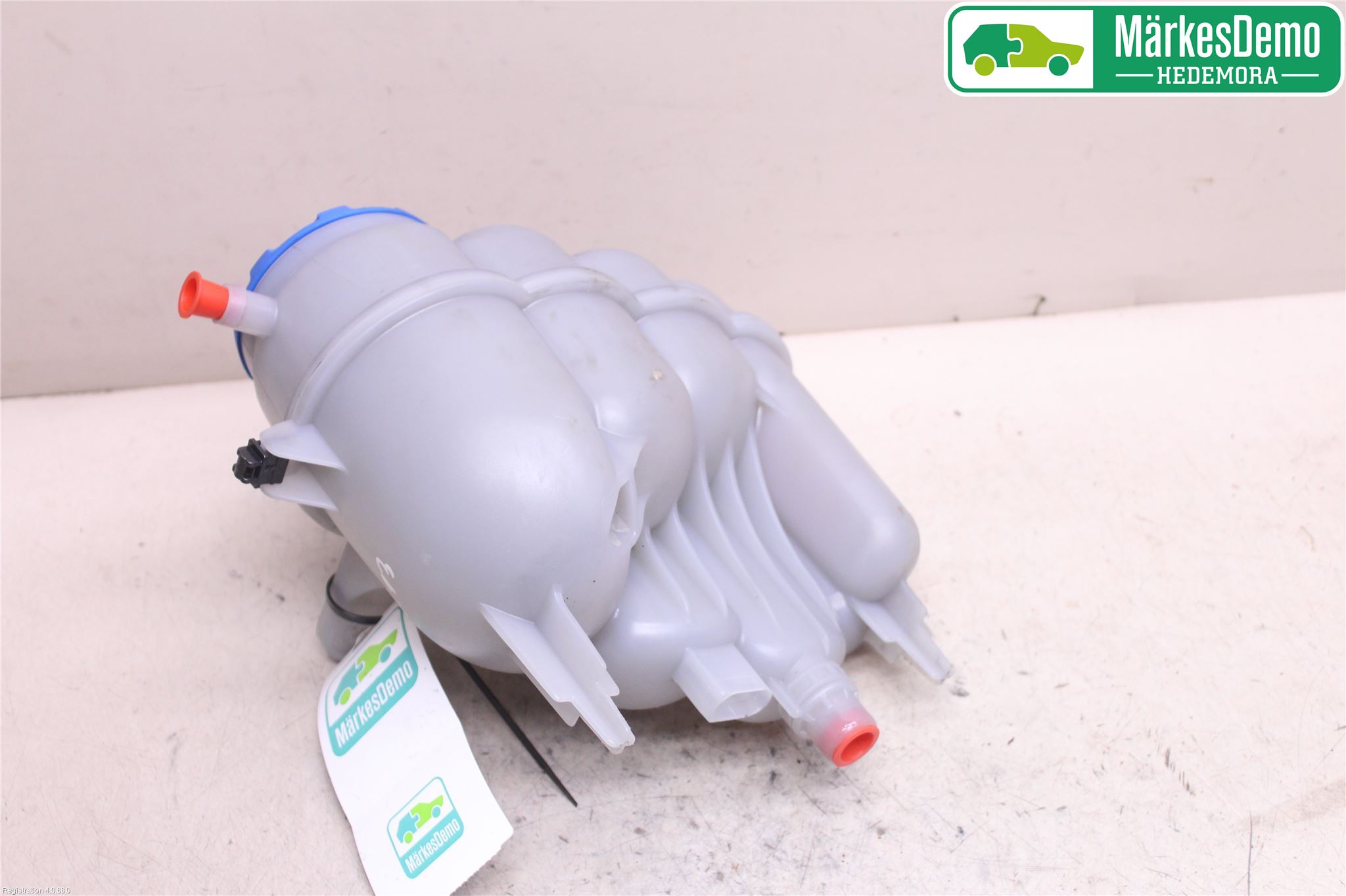 Audi A4/S4 B9 16-19 Expansionstank