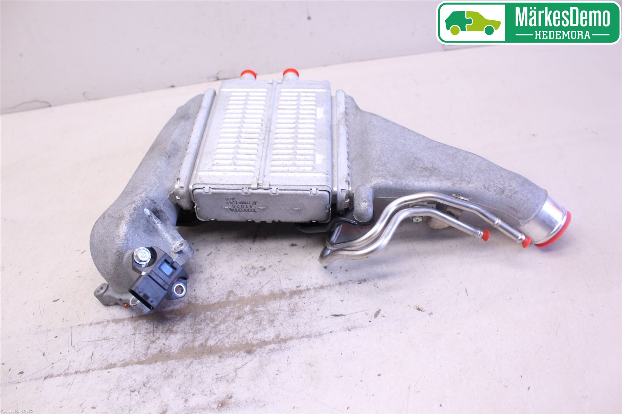 Toyota AURIS 13-19 Laddluft-Intercooler Kyl