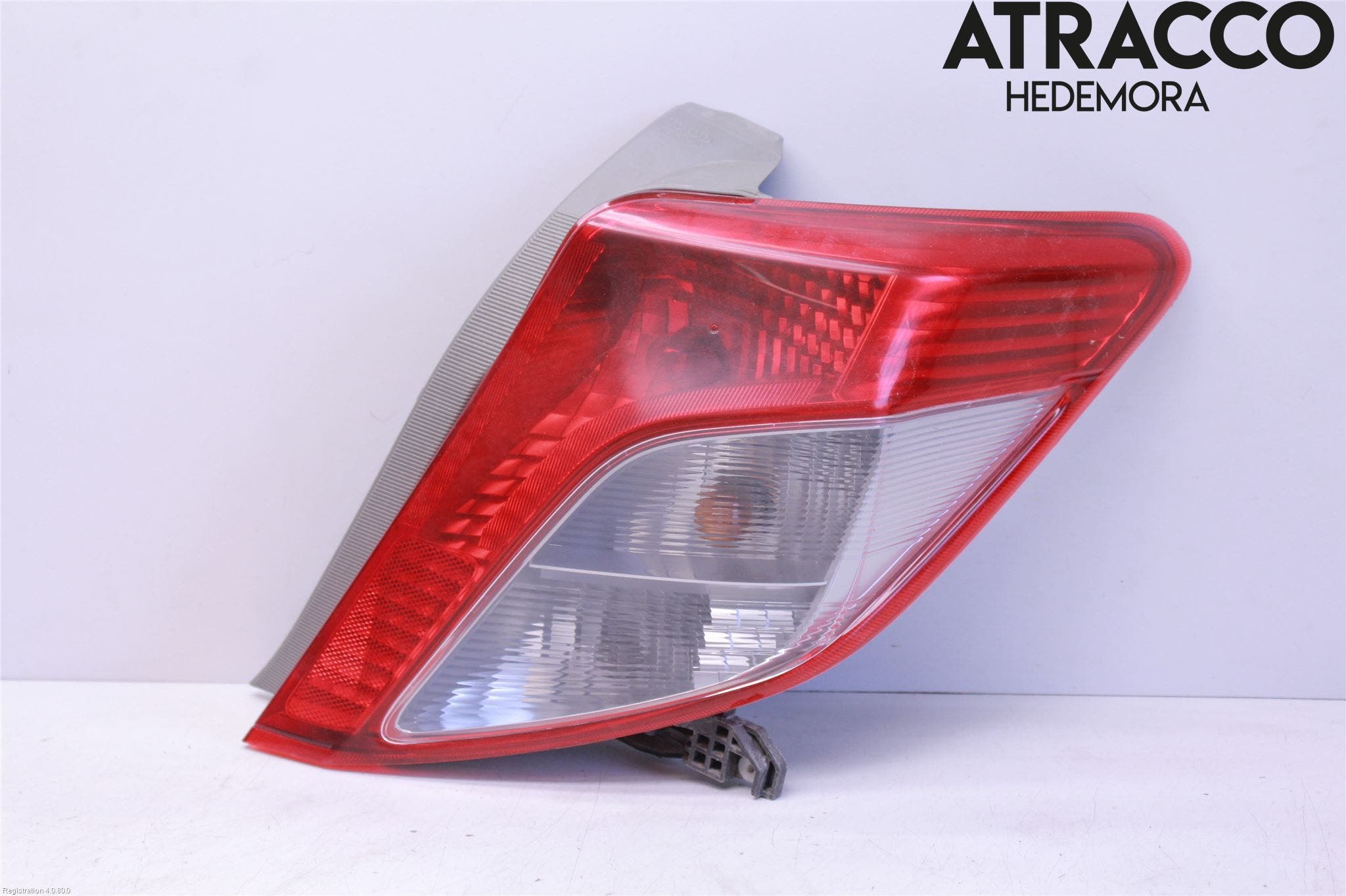 Toyota YARIS XP130 12-14 Bakljus Höger