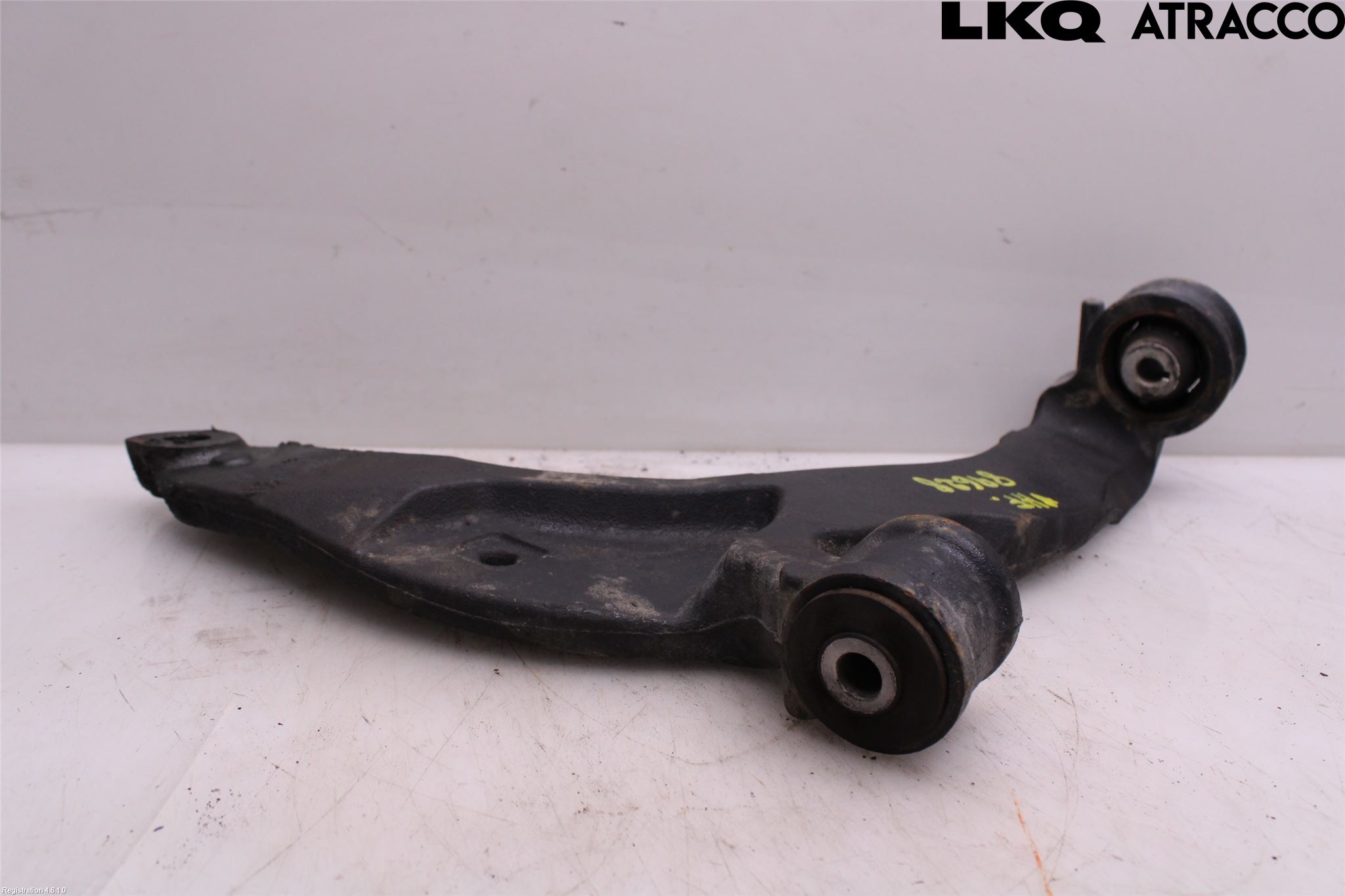 Volkswagen VW TRANSP/CARAVELLE (T6) 16-22 Bärarm Fram Undre Hö