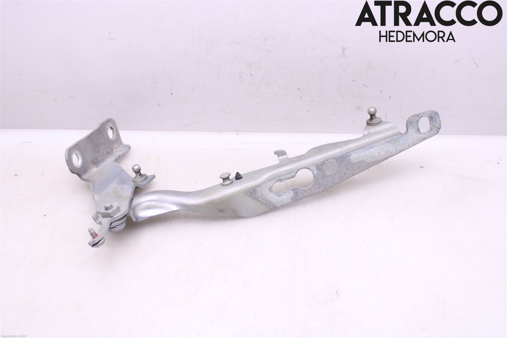 Dodge PICK UP RAM 81- Huvgångjärn