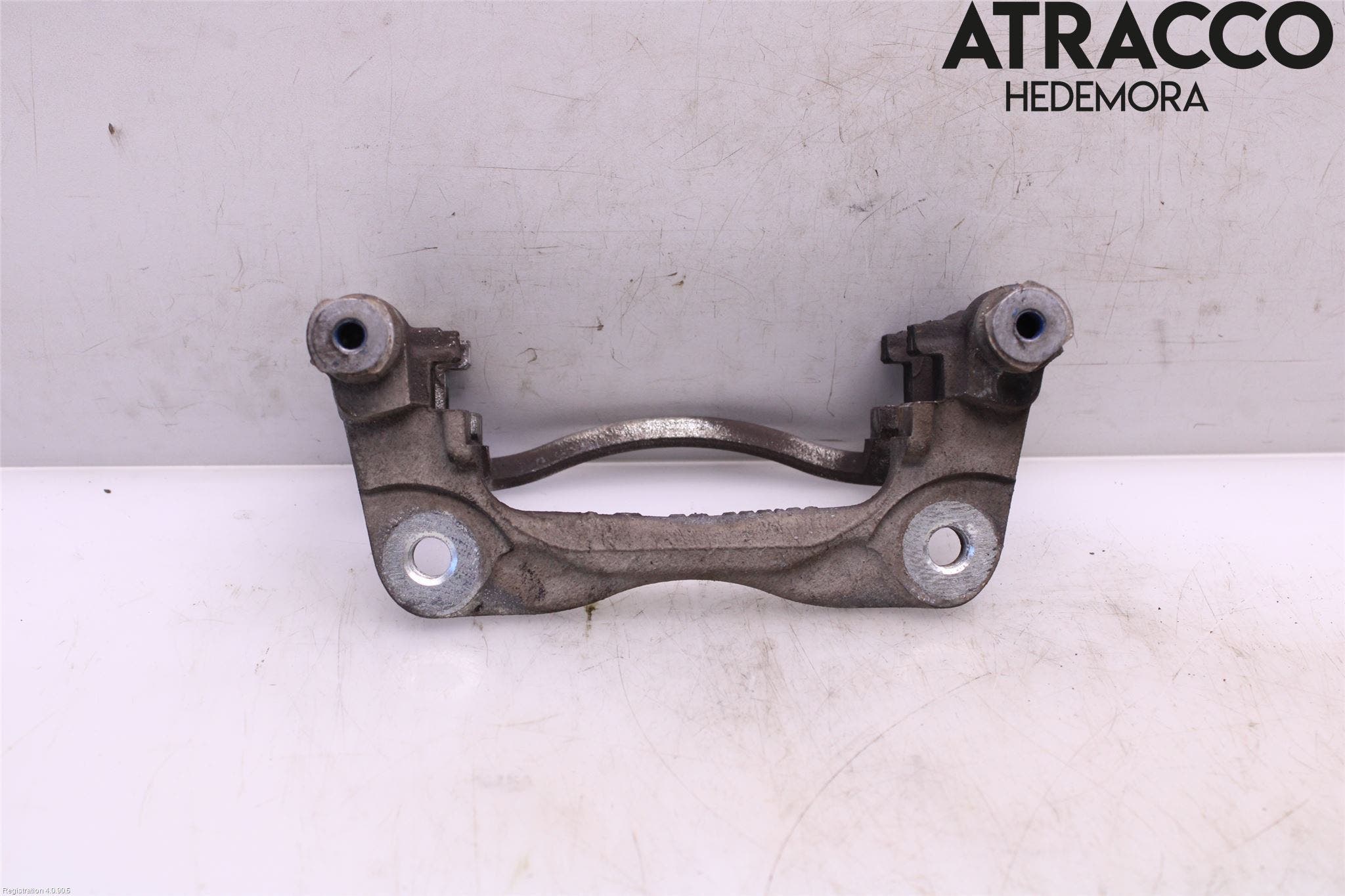 Toyota AURIS 13-19 Bromsokshållare