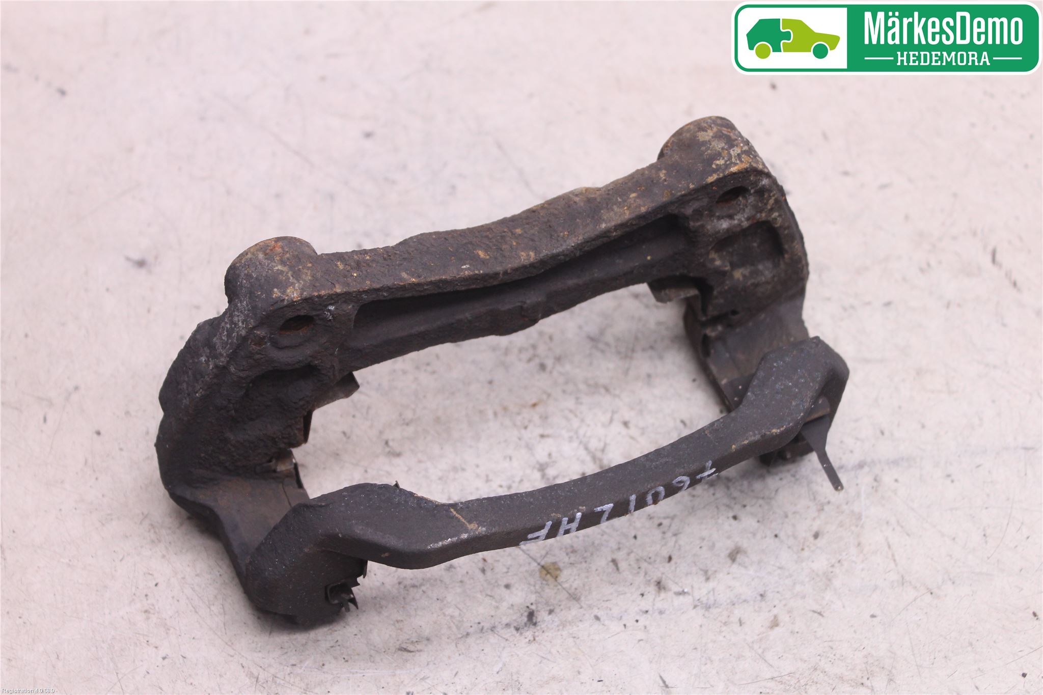 Nissan PATHFINDER R51 05-12 Bromsokshållare