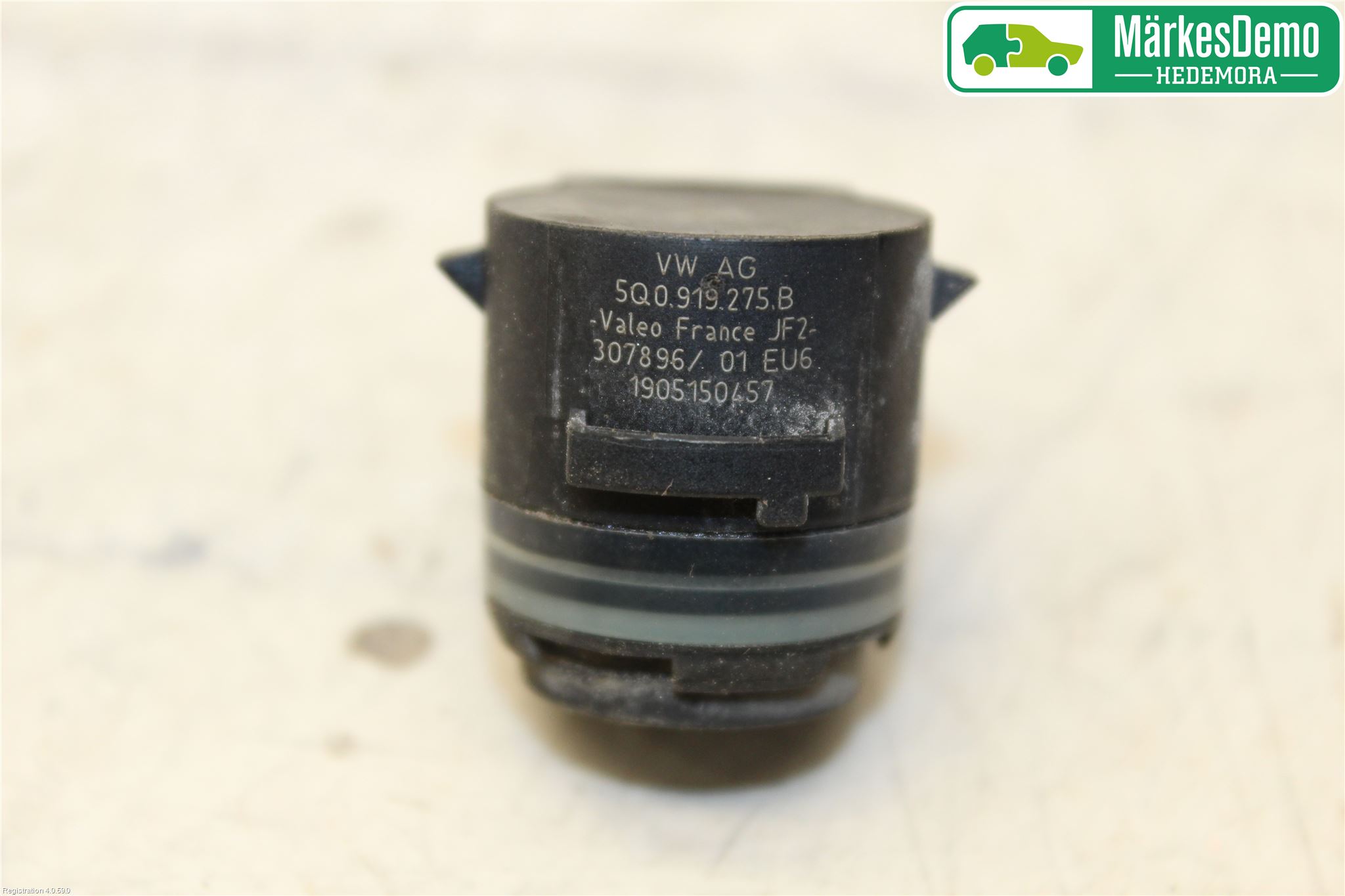 Volkswagen VW PASSAT 15-19 Parkeringshjälp Frontsensor