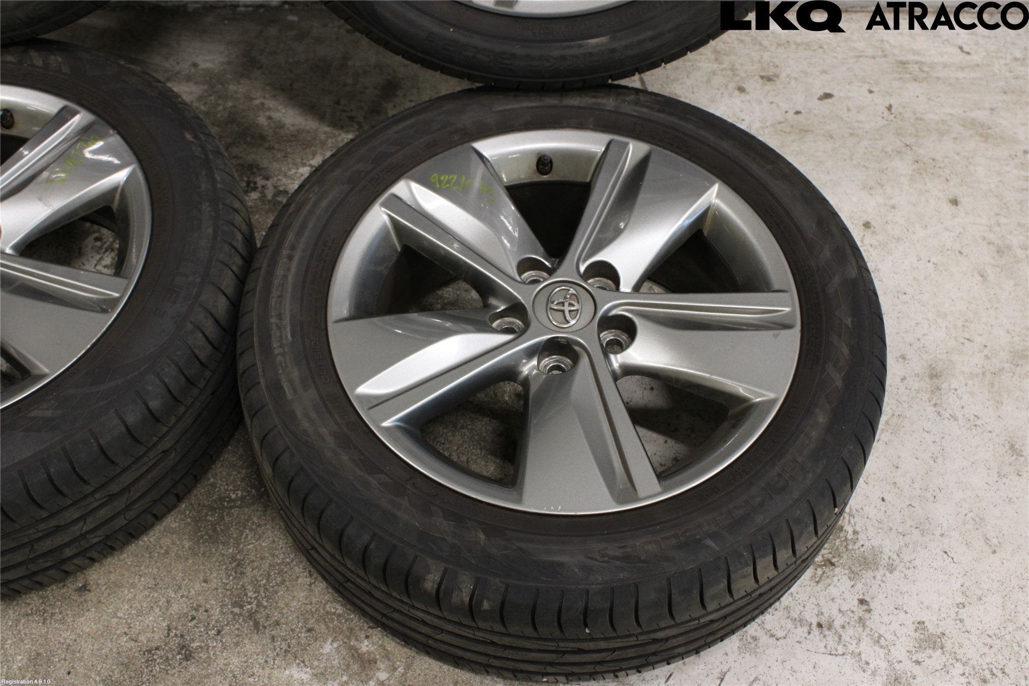 Toyota AVENSIS 09-15 Sommardäck Alumfälg 4St