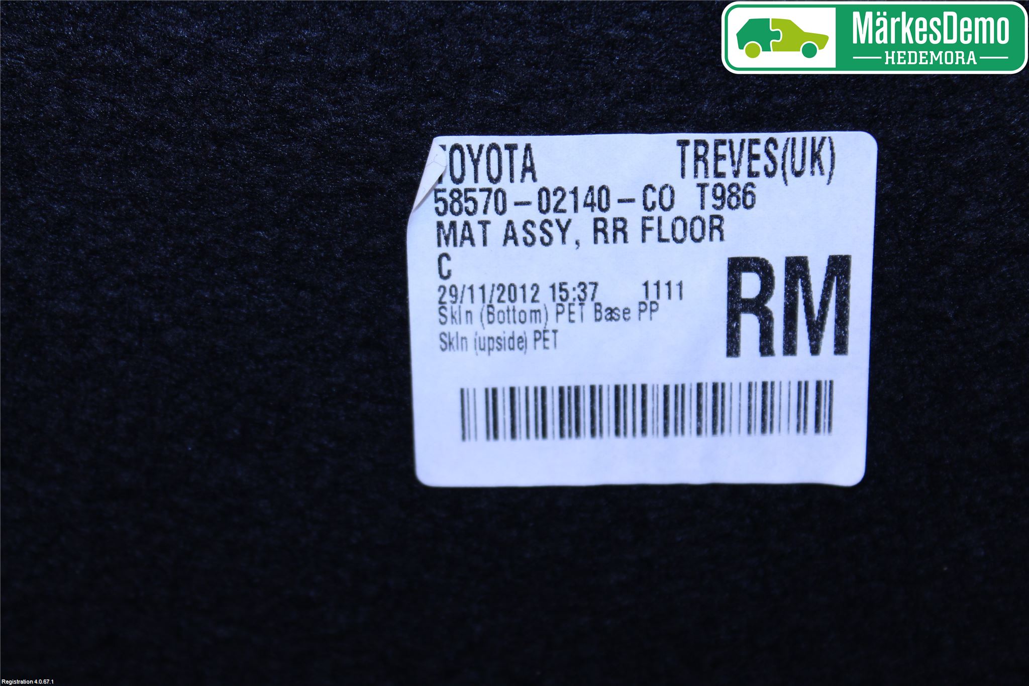 Toyota AURIS 13-19 Inrbagagerumklädsel-Golv