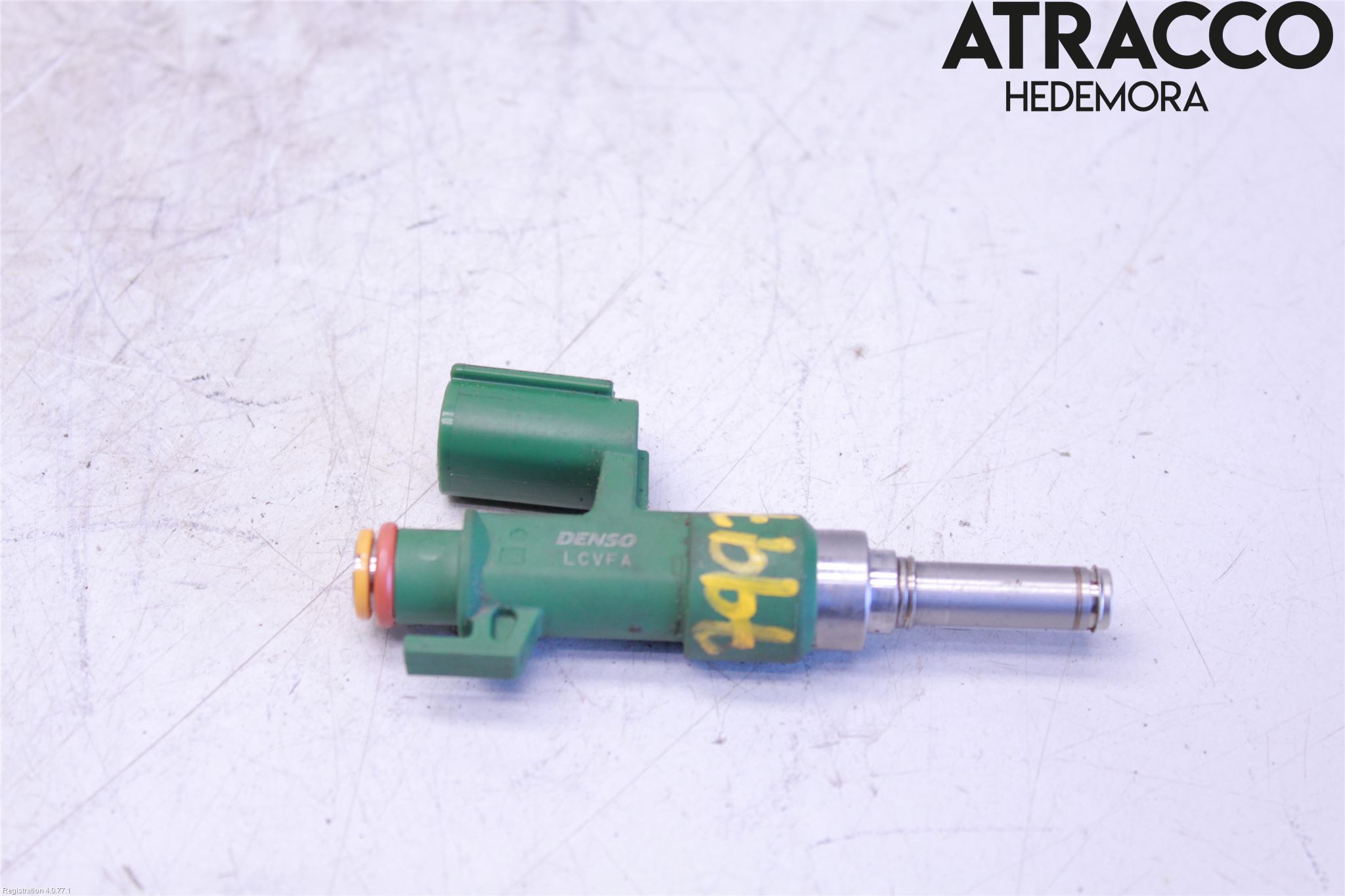 Toyota YARIS XP21 20- Injspridare