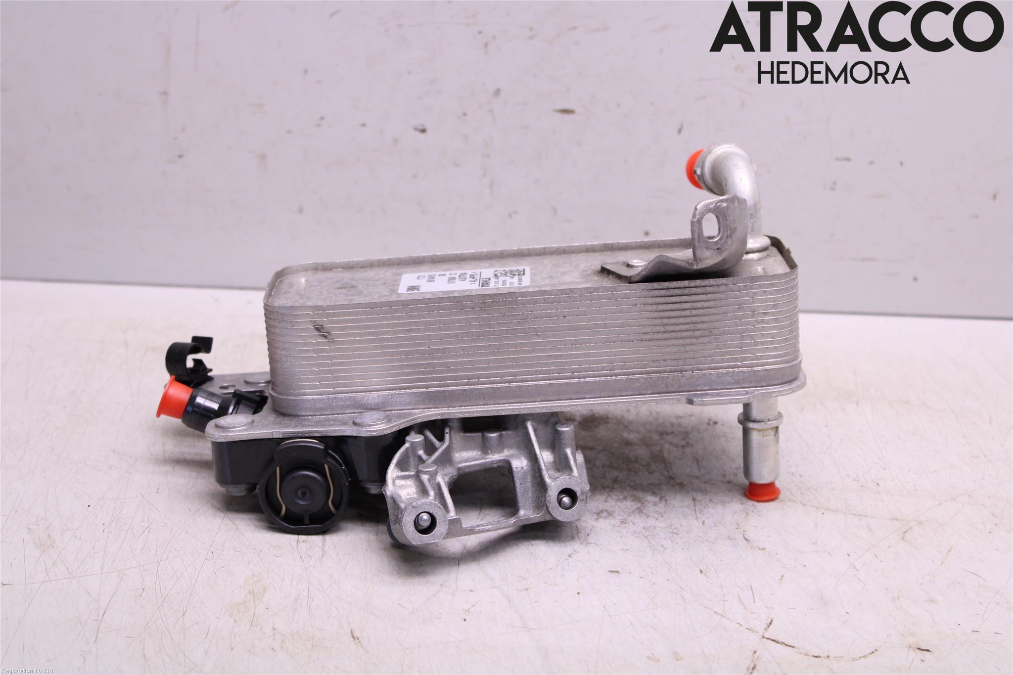 BMW 5 G30/G31/F90 17-23 Oljekylare Automat