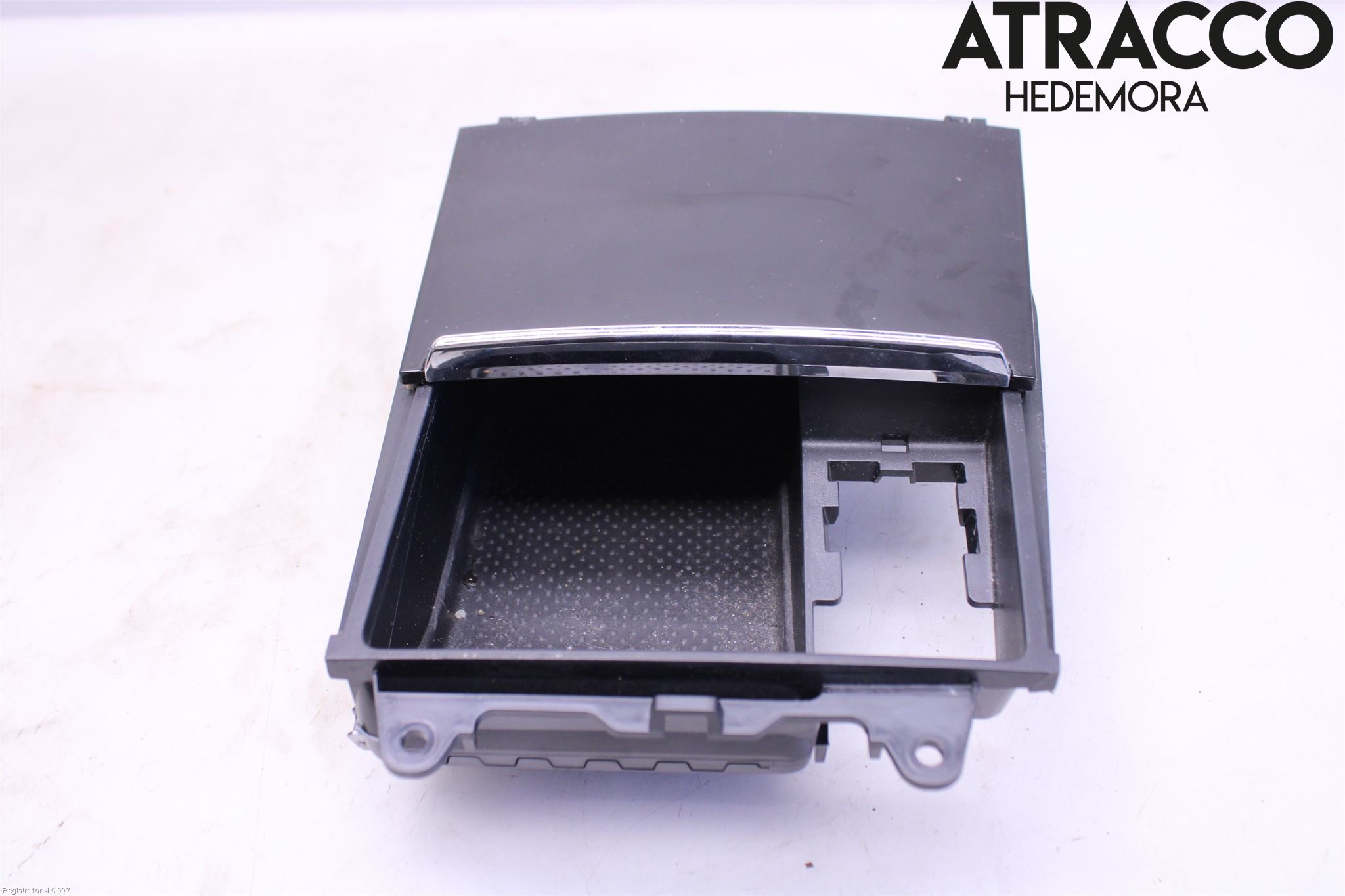 Skoda KODIAQ 17-24 Instrumentbräda Förvaringsfack