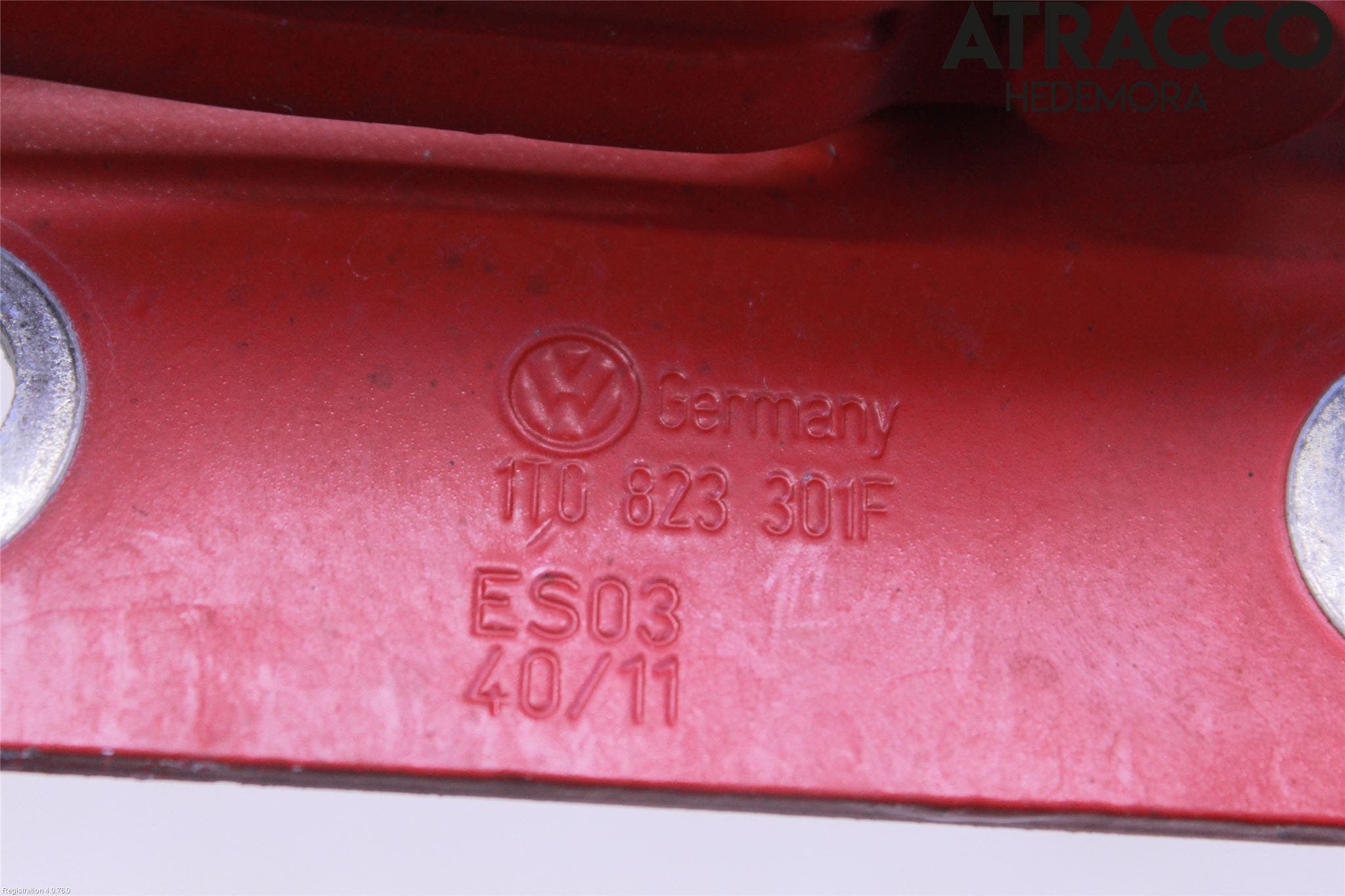 Volkswagen VW CADDY 11-15 Huvgångjärn