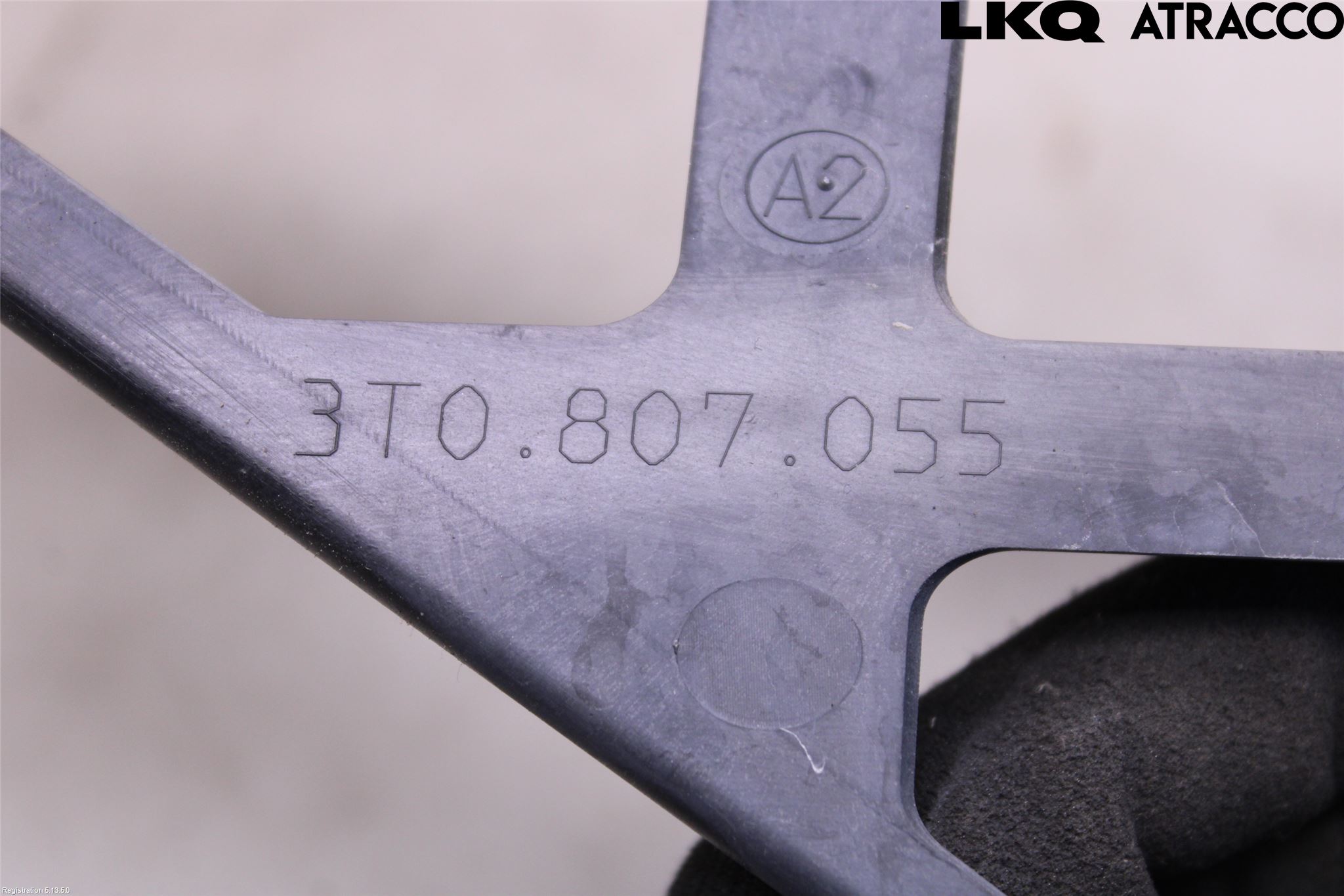 Skoda SUPERB 09-15 Stötfångarfäste Fram Vä