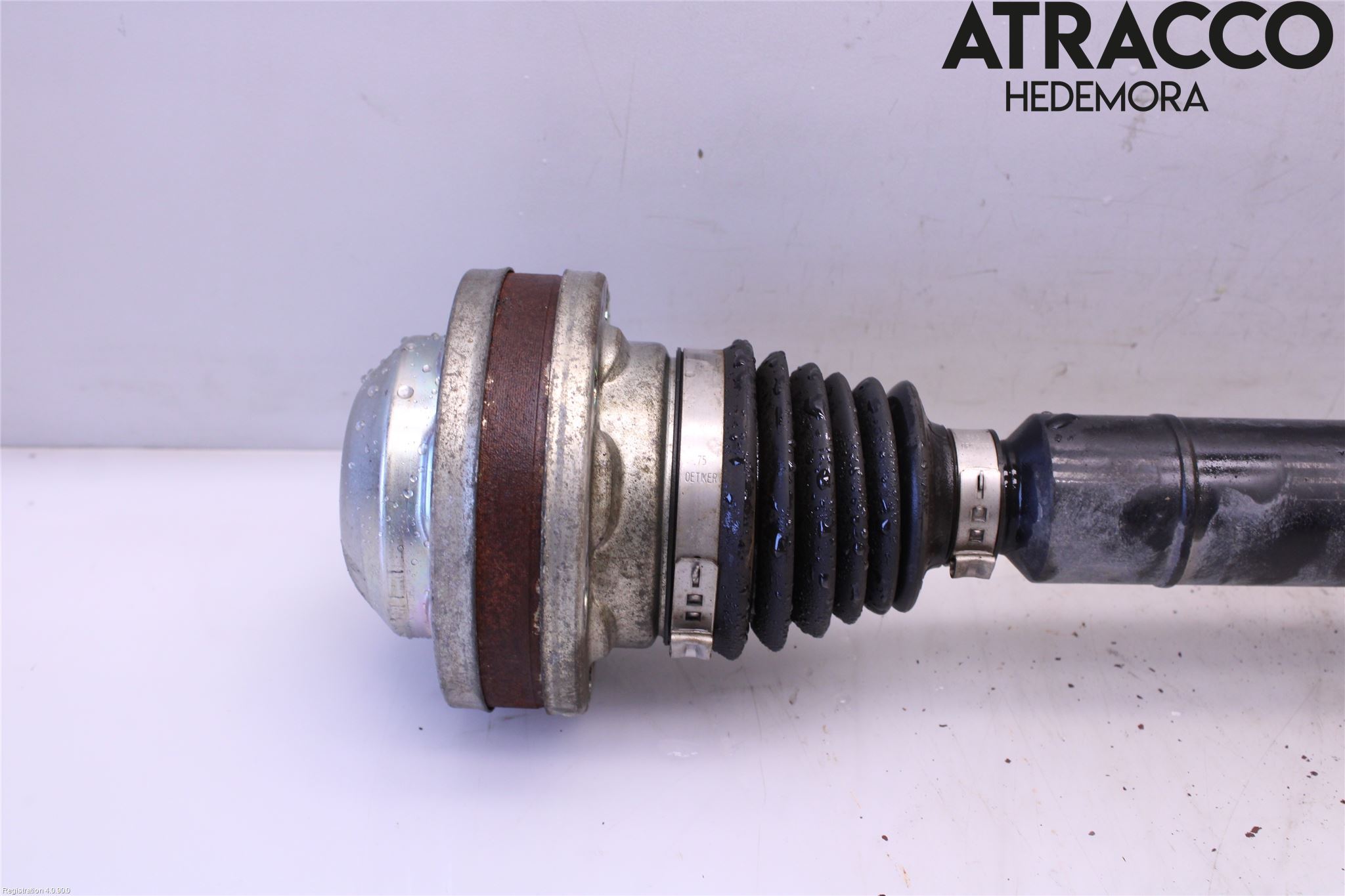 Volkswagen VW PASSAT 15-19 Drivaxel Fram Höger