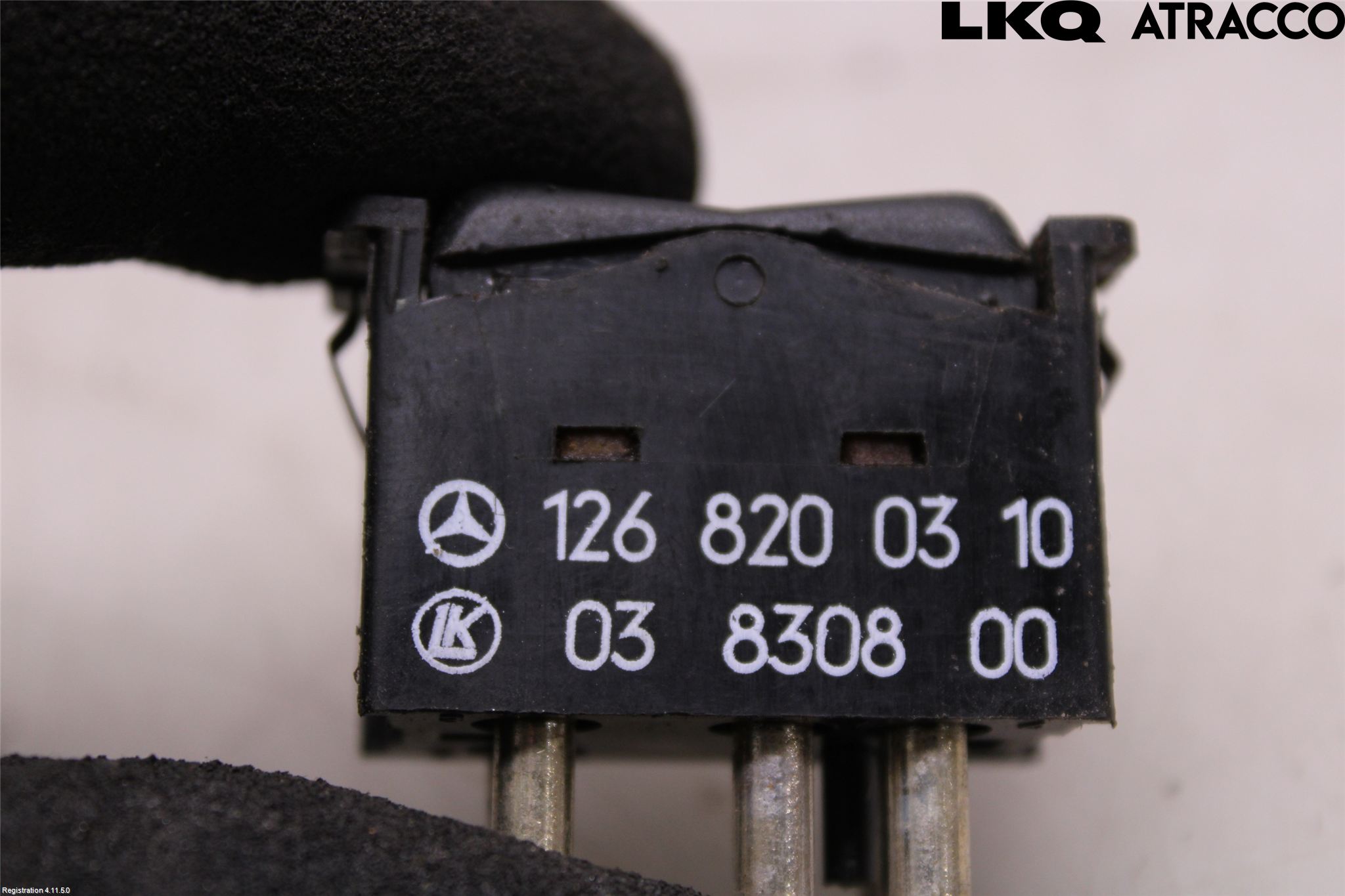 Mercedes-Benz MB 200-300  (W123) 76-86 Strömställare Stolvärme