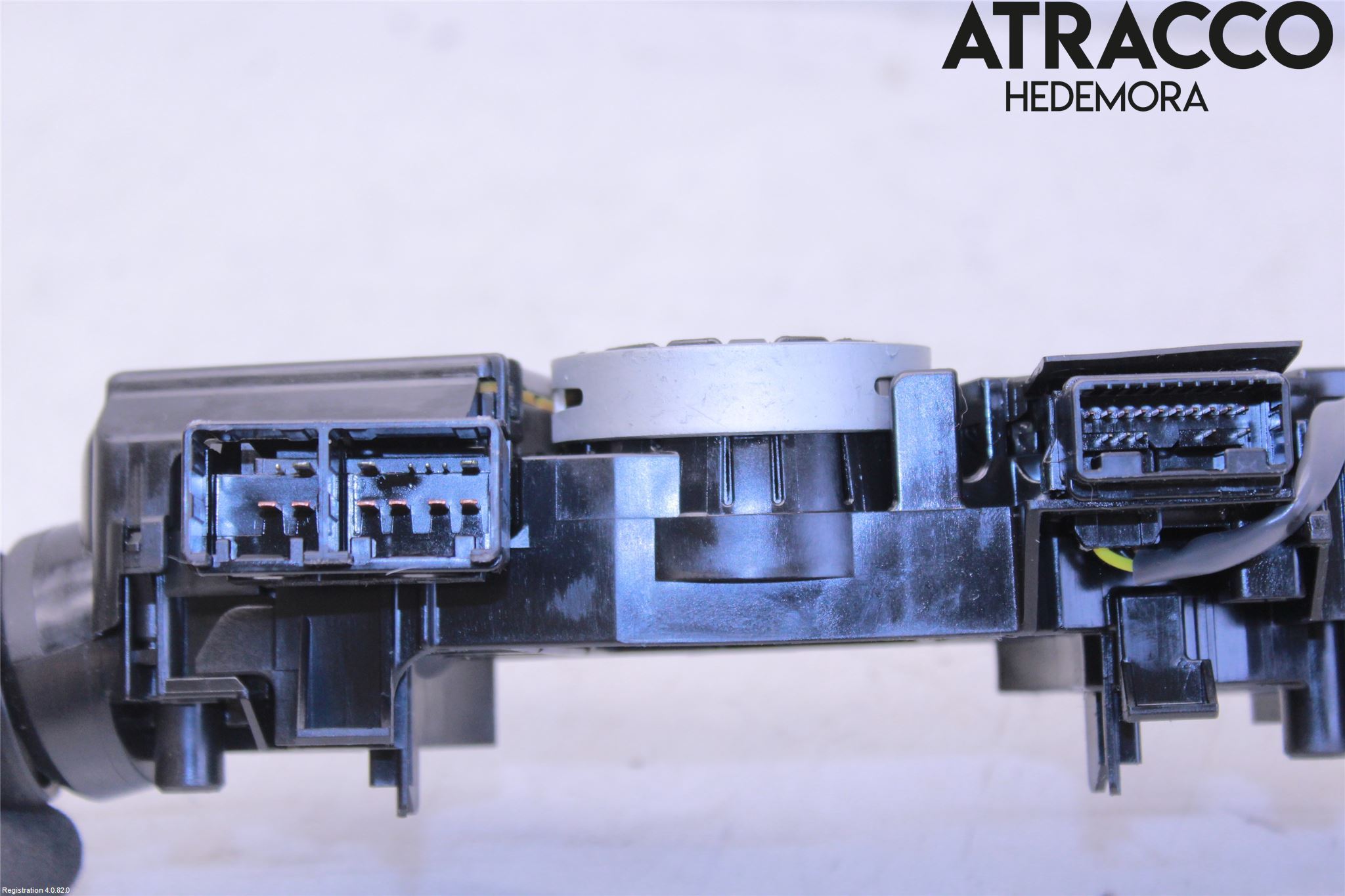 Toyota AVENSIS 09-15 Spakcentral