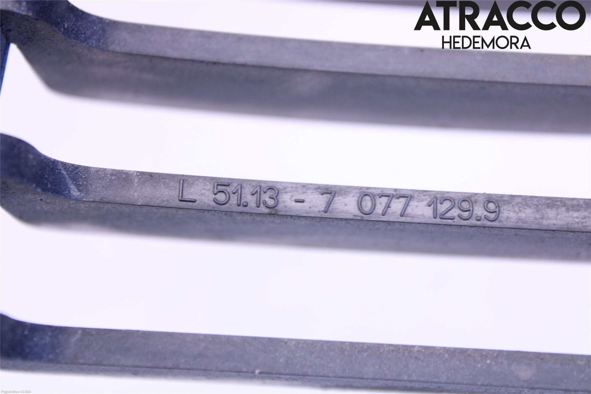 BMW 1 E87/81 5D/3D 03-11 Grilldel Vänster