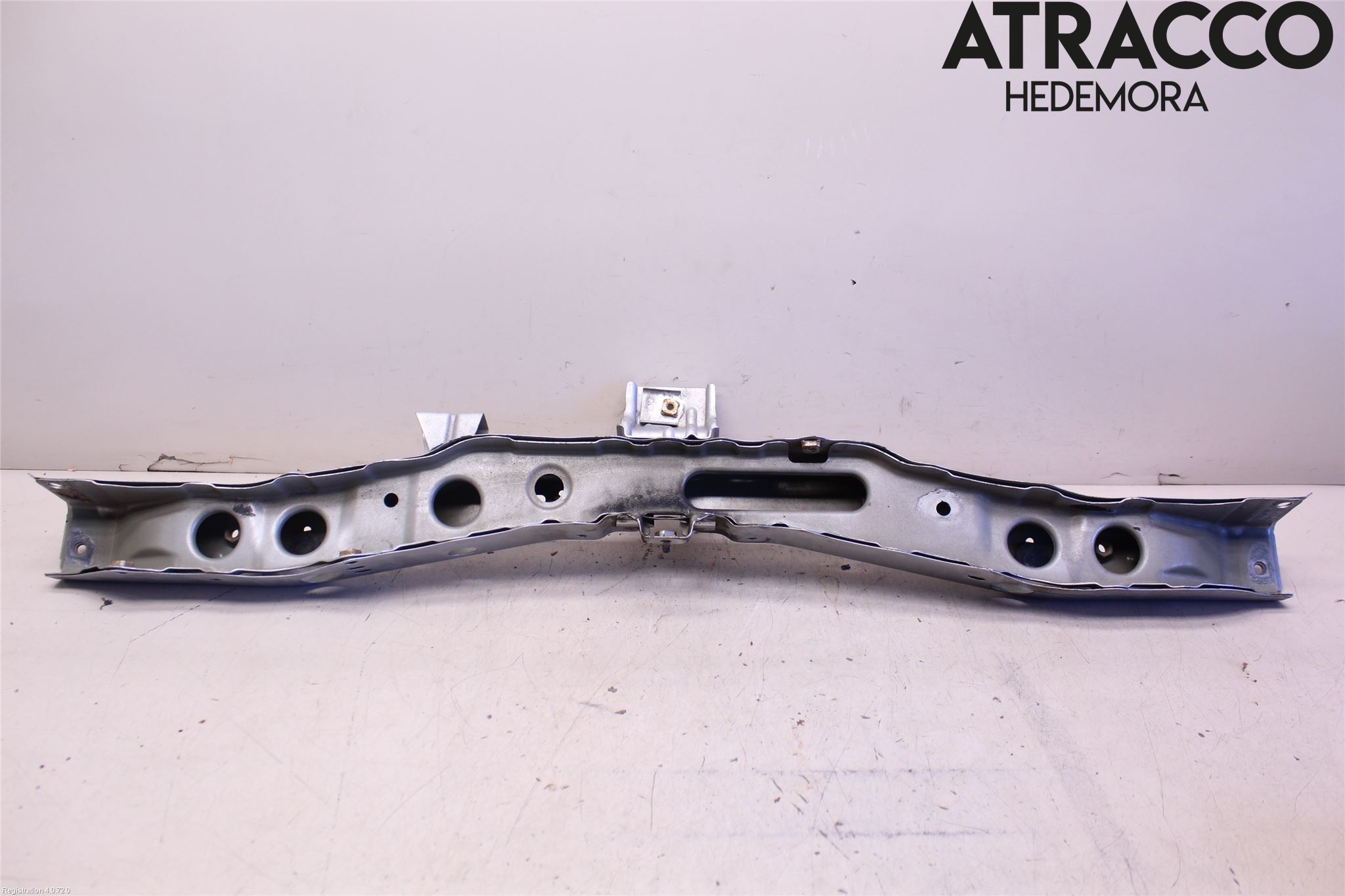 Toyota VERSO 09-18 Front Huvlåsplåt-Balk