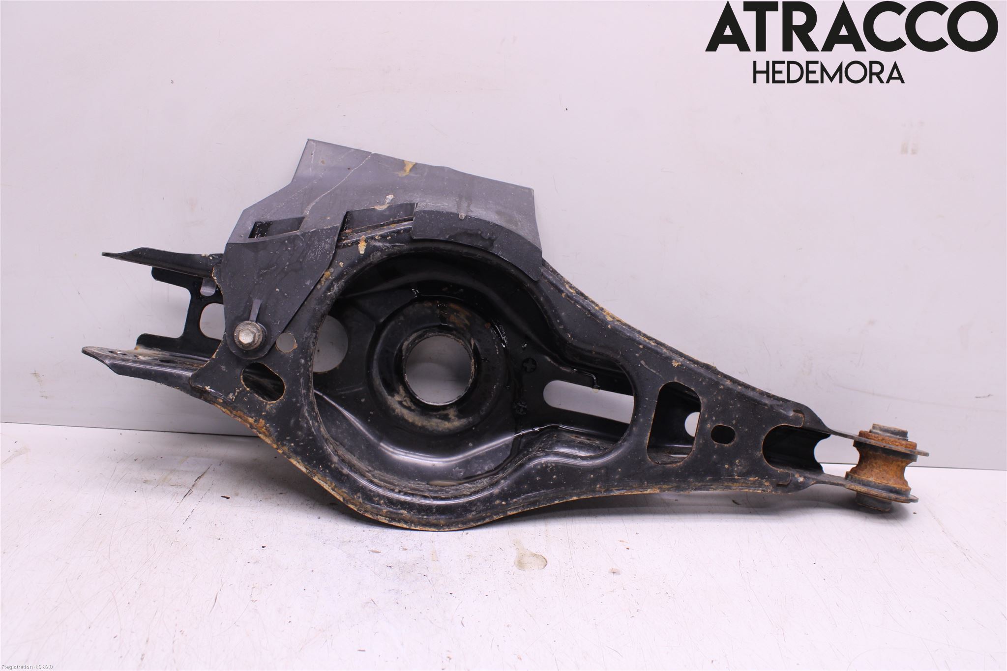 Toyota RAV4 19- Bärarm Bak Höger