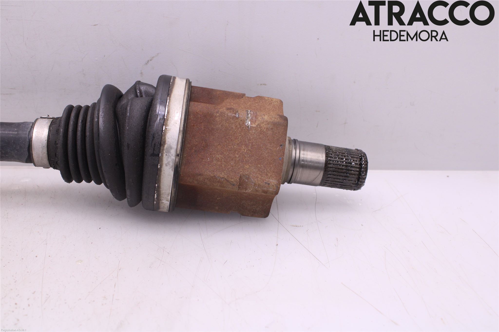 Audi Q3 8U 12-18 Drivaxel Fram Vänster