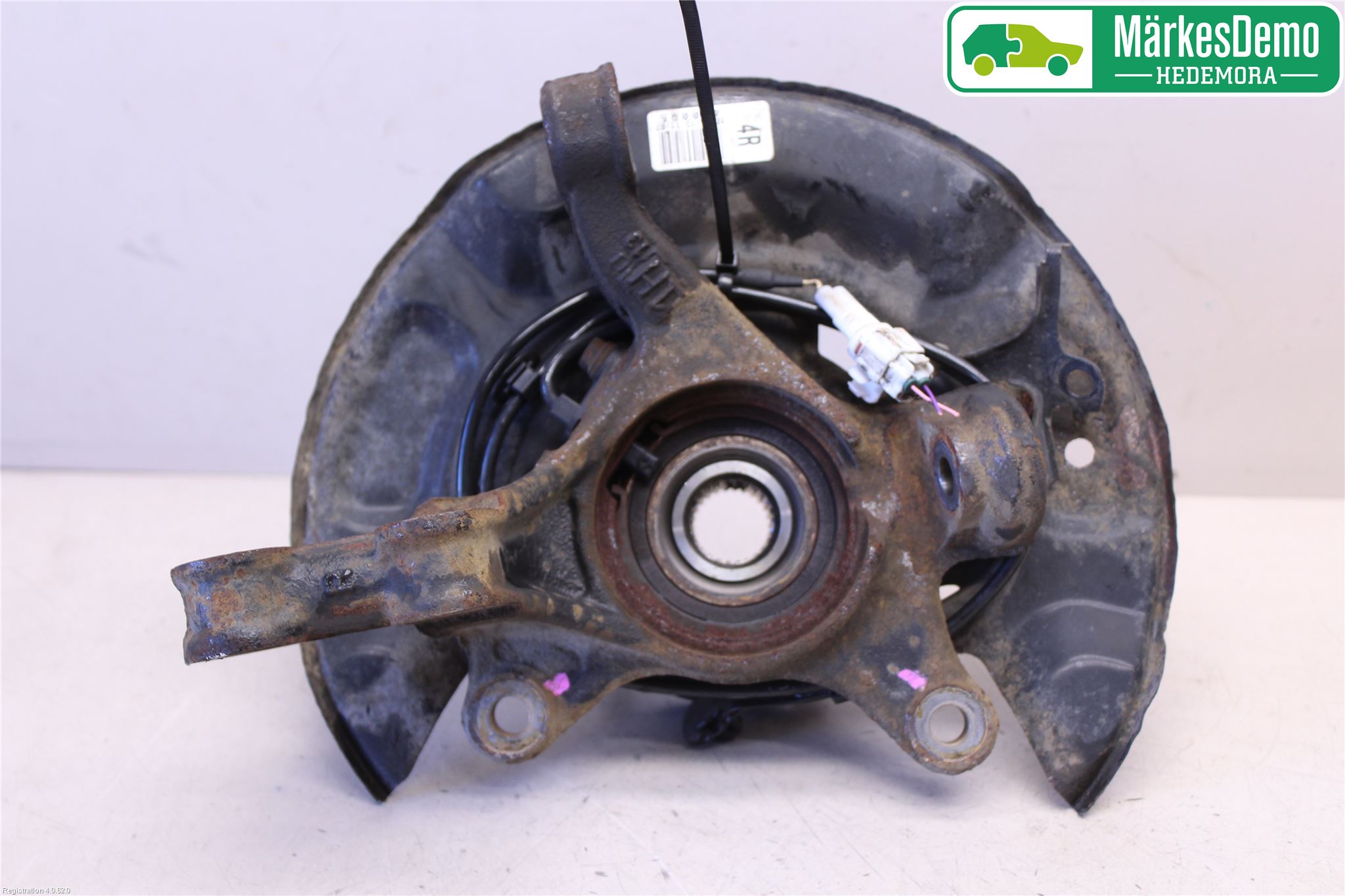 Toyota YARIS XP130 12-14 Styrspindel Lagerhus Hö