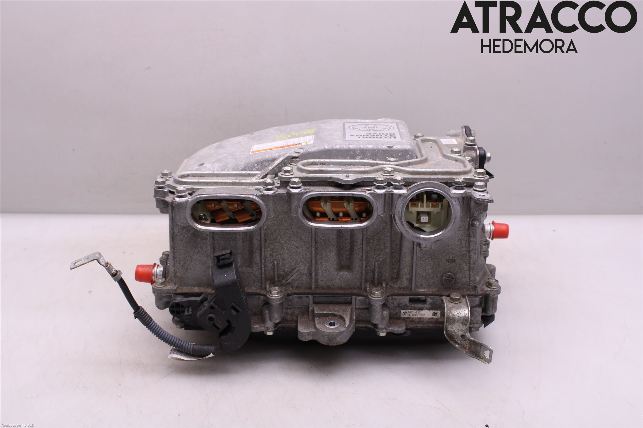 Toyota YARIS XP130 15-20 Hybridconverter