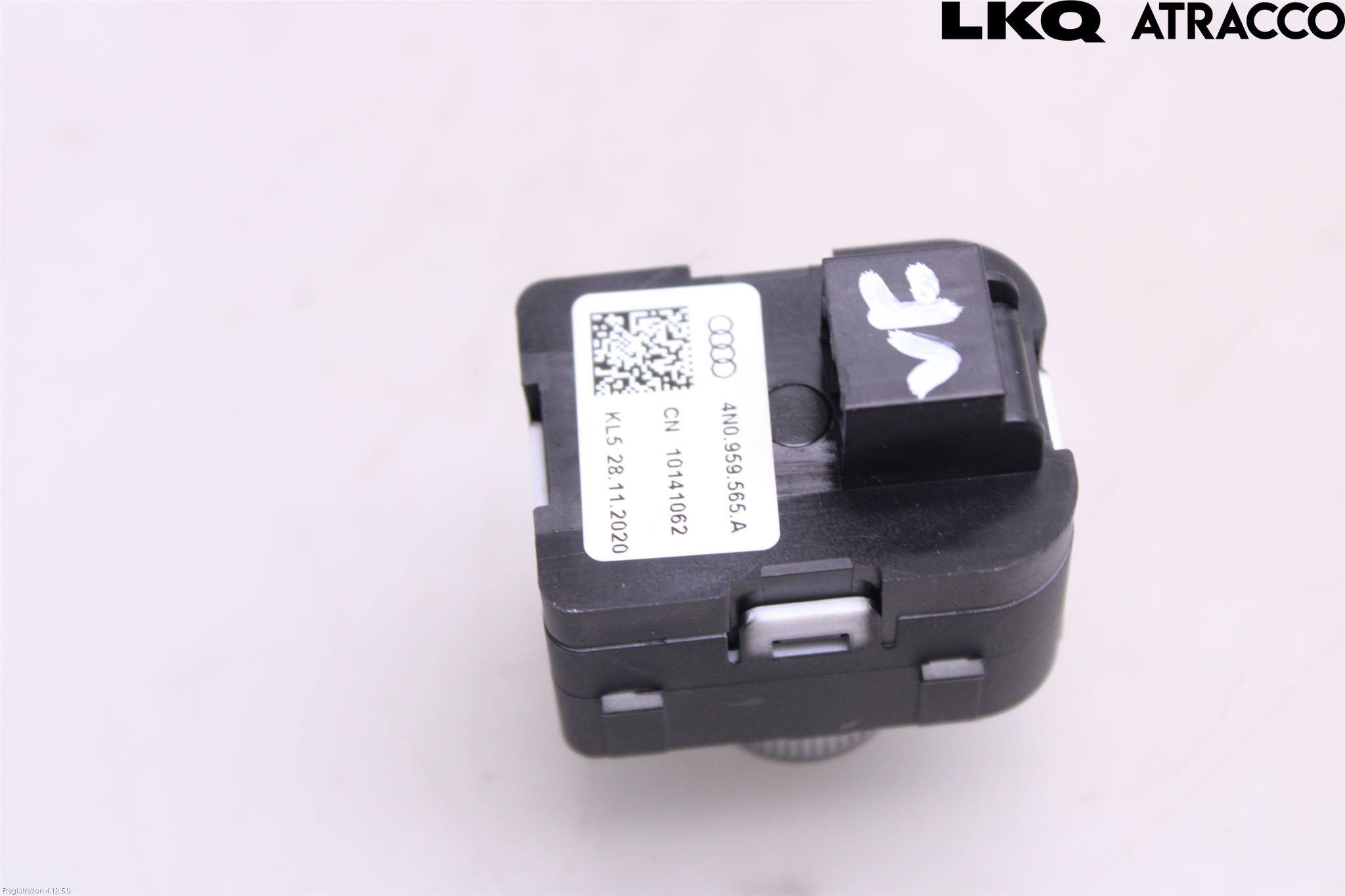 Audi A6 F2/C8 19- Strömställare Spegel